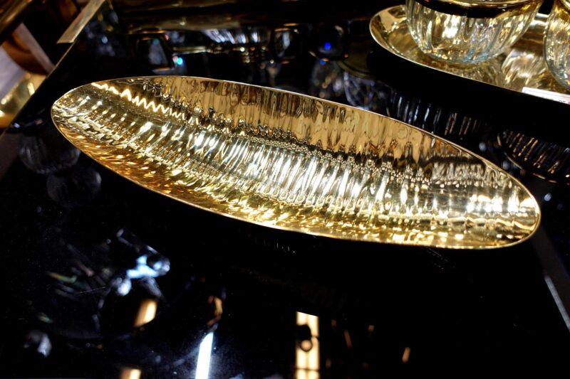 PATERA DEKORACYJNA złota w kształcie liścia styl glamour piękna PATERA DEKORACYJNA złota w kształcie liścia styl glamour piękna