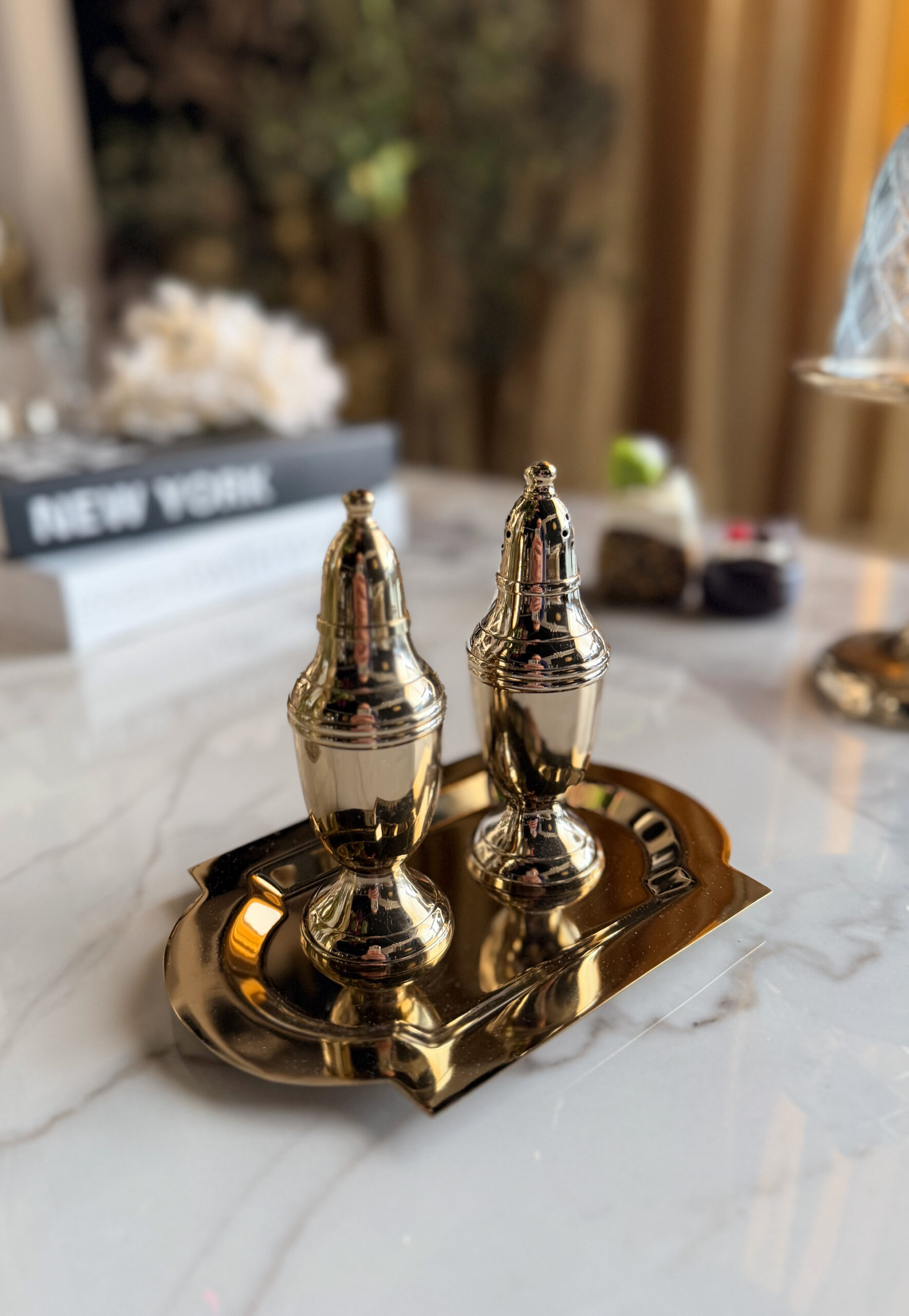 SOLNICZKA I PIEPRZNICZKA zestaw na tacy złoty glamour