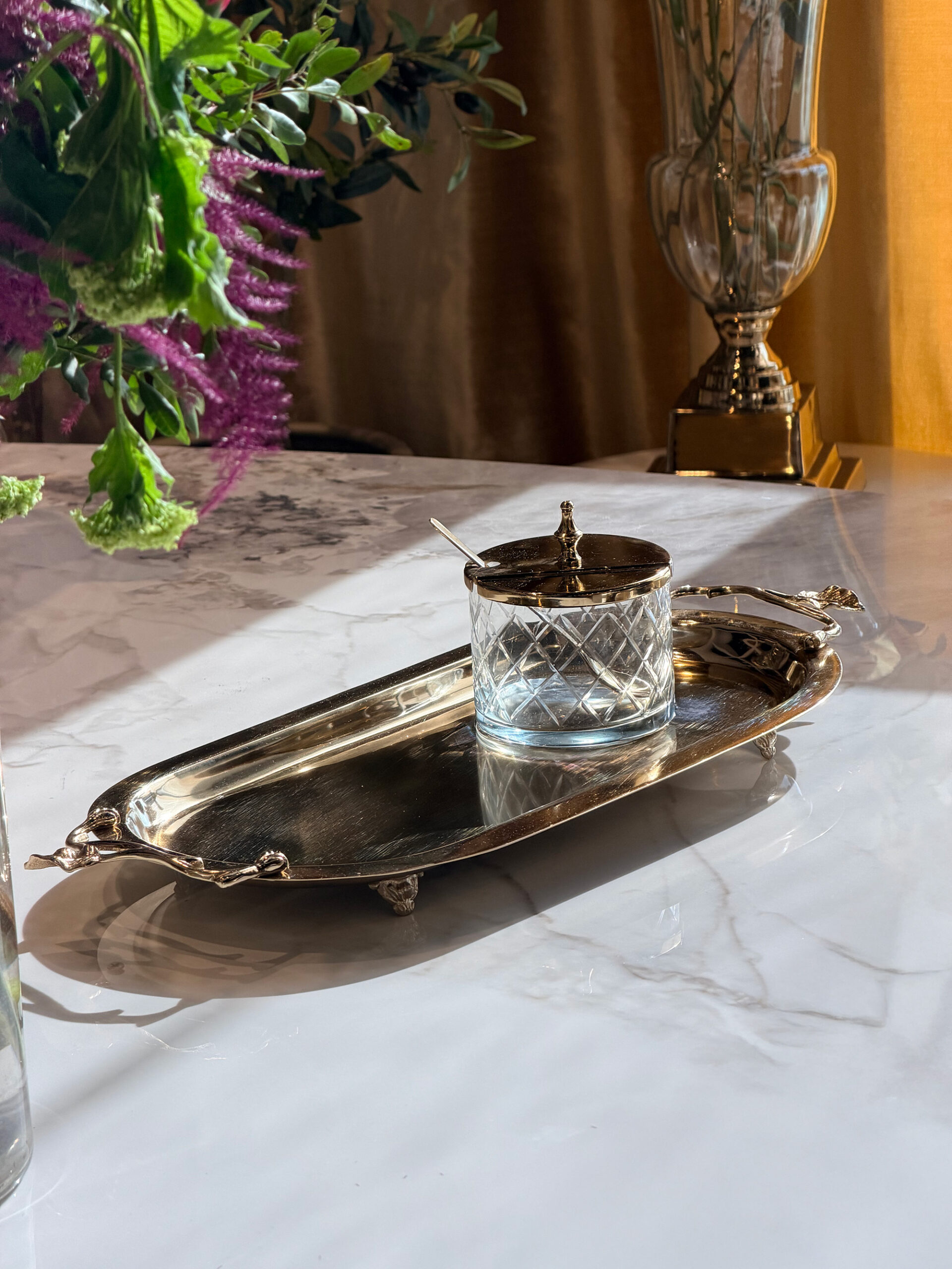 TACA metalowa złota podłużna klasyczna, piękna