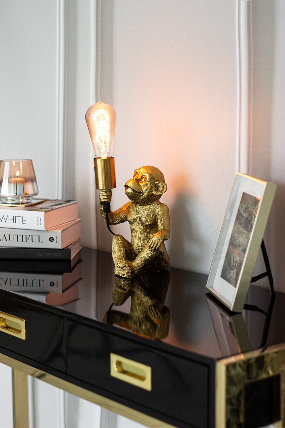 LAMPA STOŁOWA w kształcie małpy złota nowoczesna, piękna