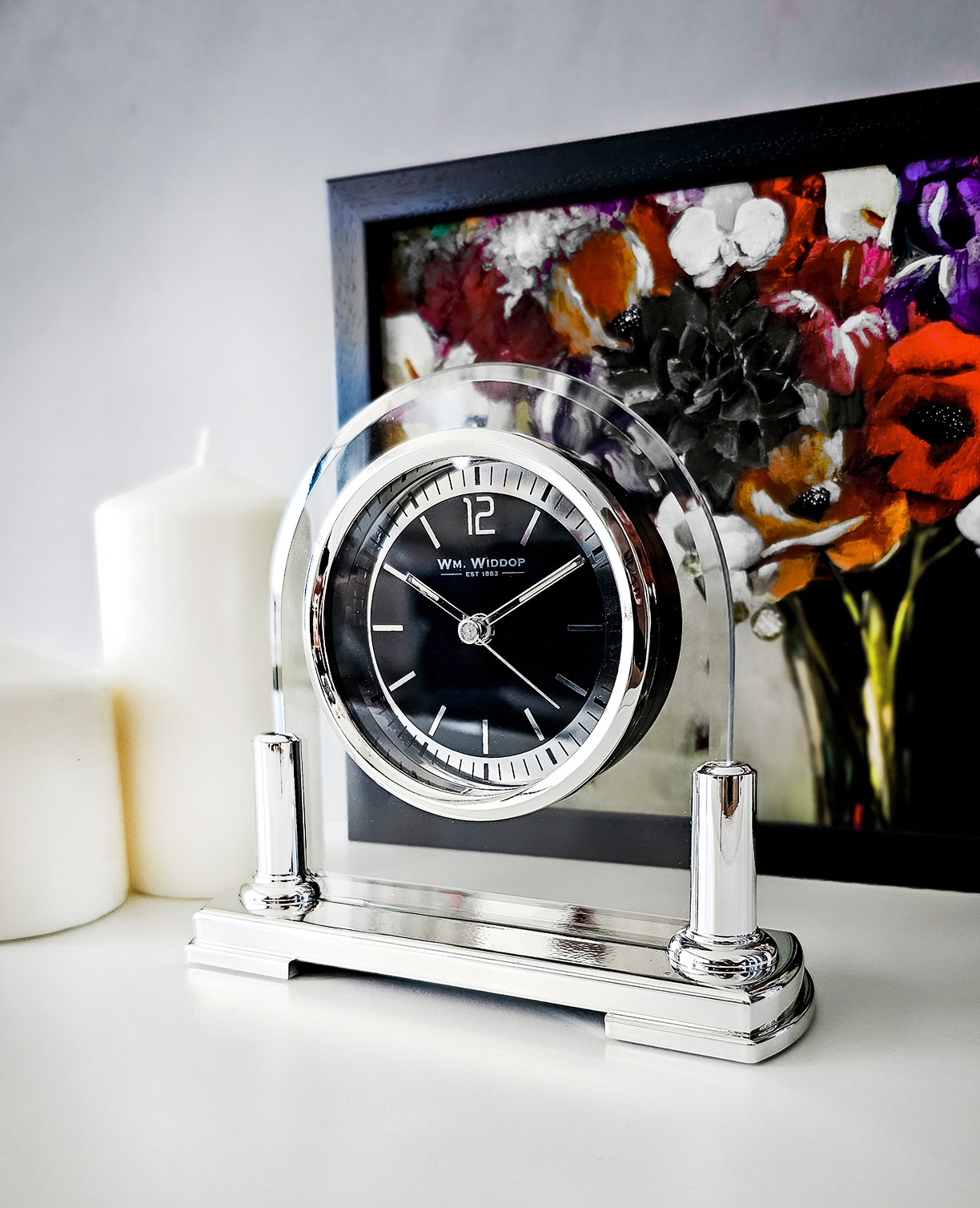 ZEGAR STOJĄCY szklana podstawa srebrna tarcza klasyczny, wyjątkowy