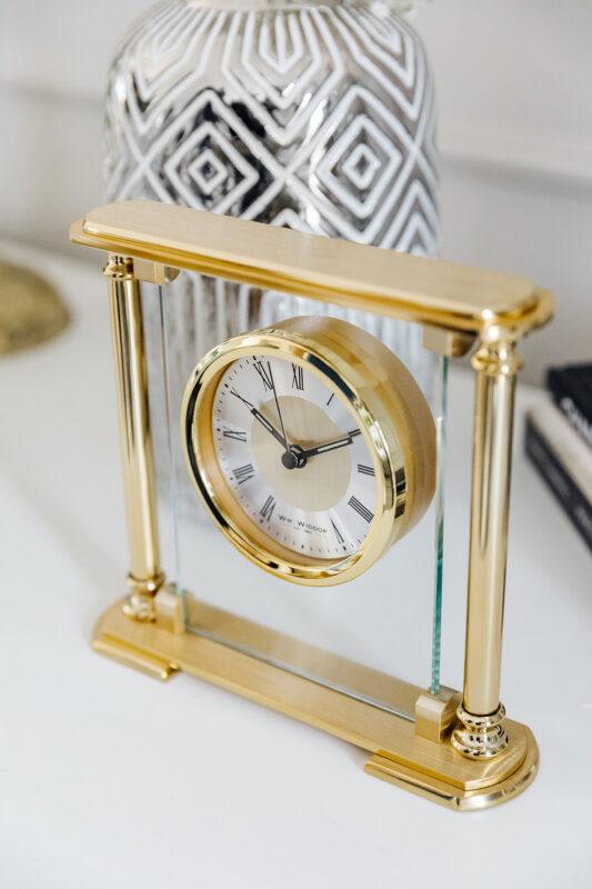 ZEGAR STOJĄCY ze złotego aluminium i szkła klasyczny piękny ZEGAR STOJĄCY ze złotego aluminium i szkła klasyczny piękny unikalny