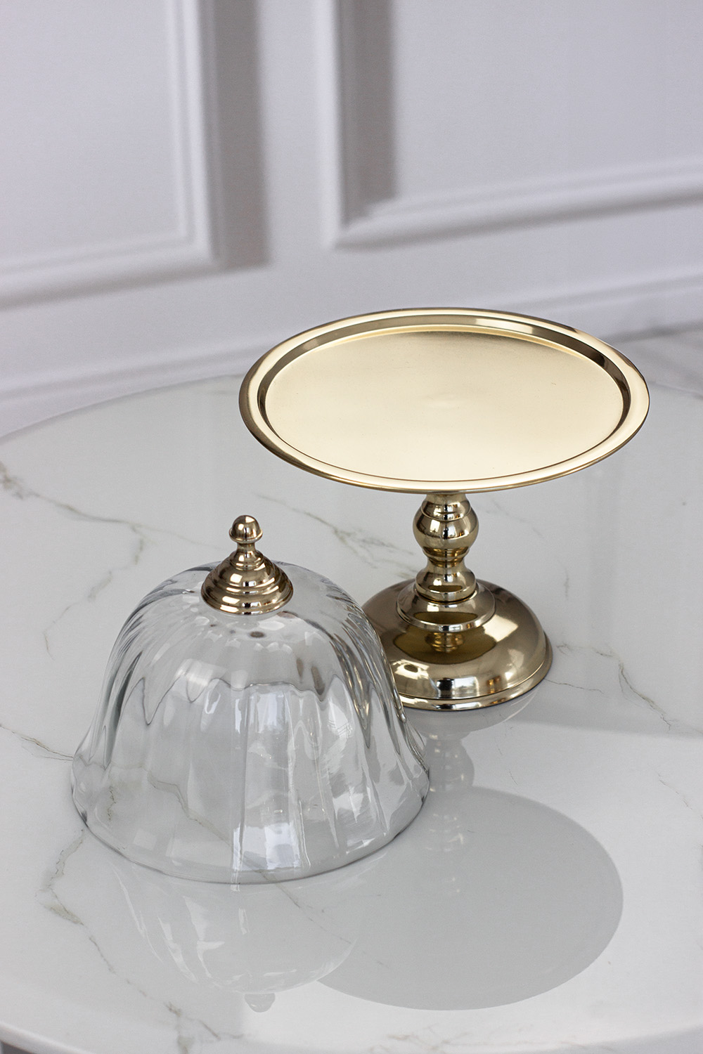 PATERA złota na nóżce ze szklaną osłonką glamour, wyjątkowa PATERA złota na nóżce ze szklaną osłonką glamour, wyjątkowa