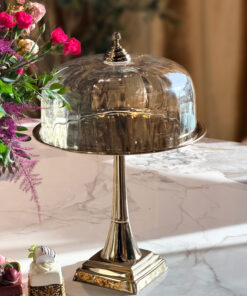 PATERA złota na nóżce ze szklaną osłonką klasyczna