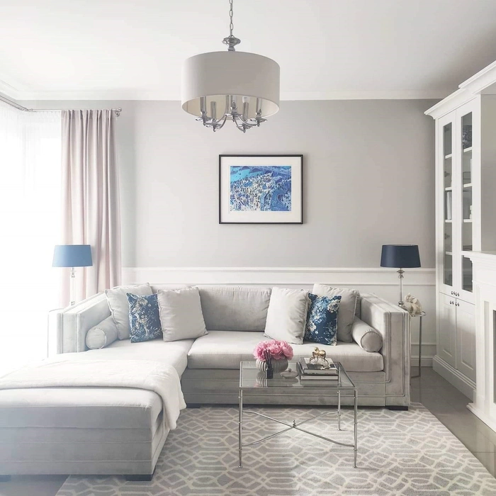 LAMPA WISZĄCA Abu Dhabi srebrna, biały abażur, klasyczna, styl hampton LAMPA WISZĄCA Abu Dhabi srebrna, biały abażur, klasyczna, styl hampton