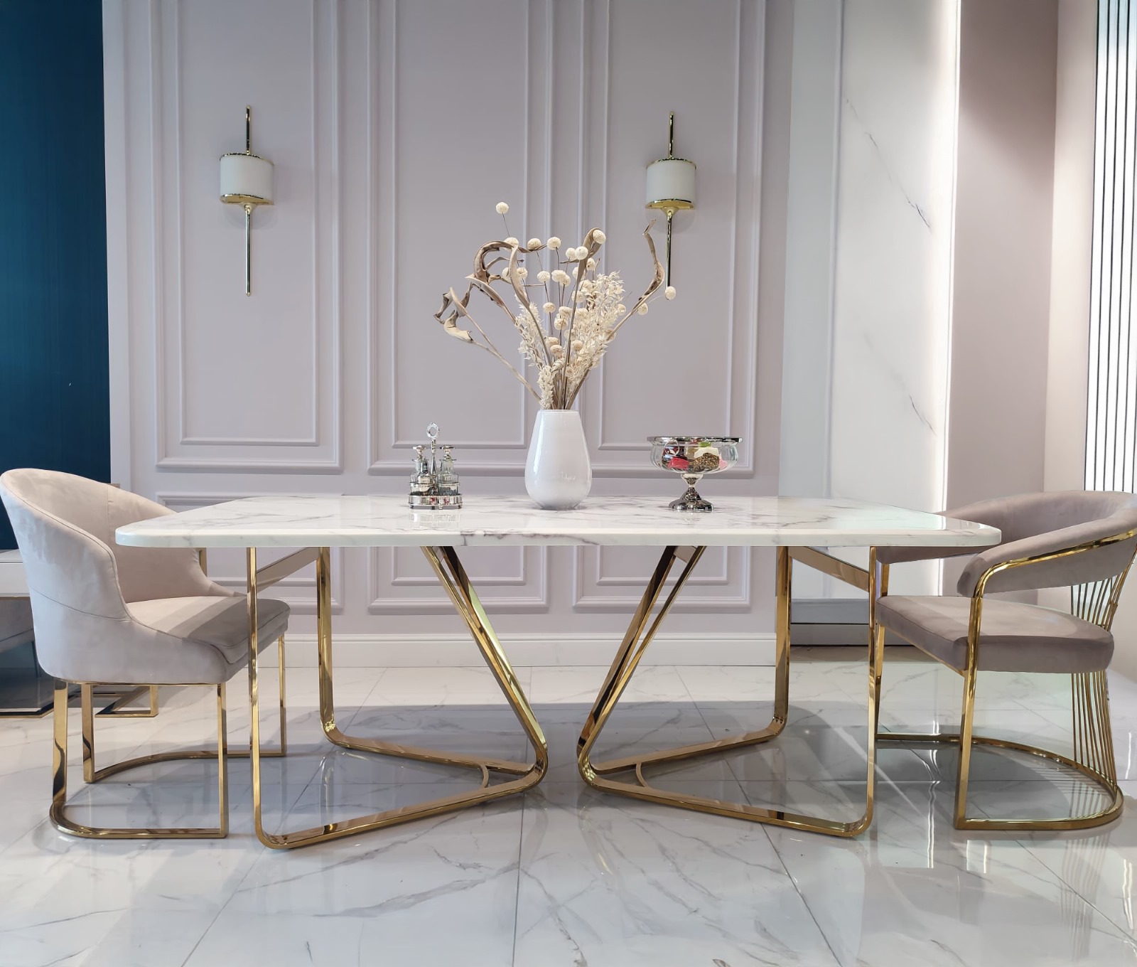STÓŁ JADALNIANY Aleksandre prostokątny, biały konglomerat marmurowy, złota podstawa