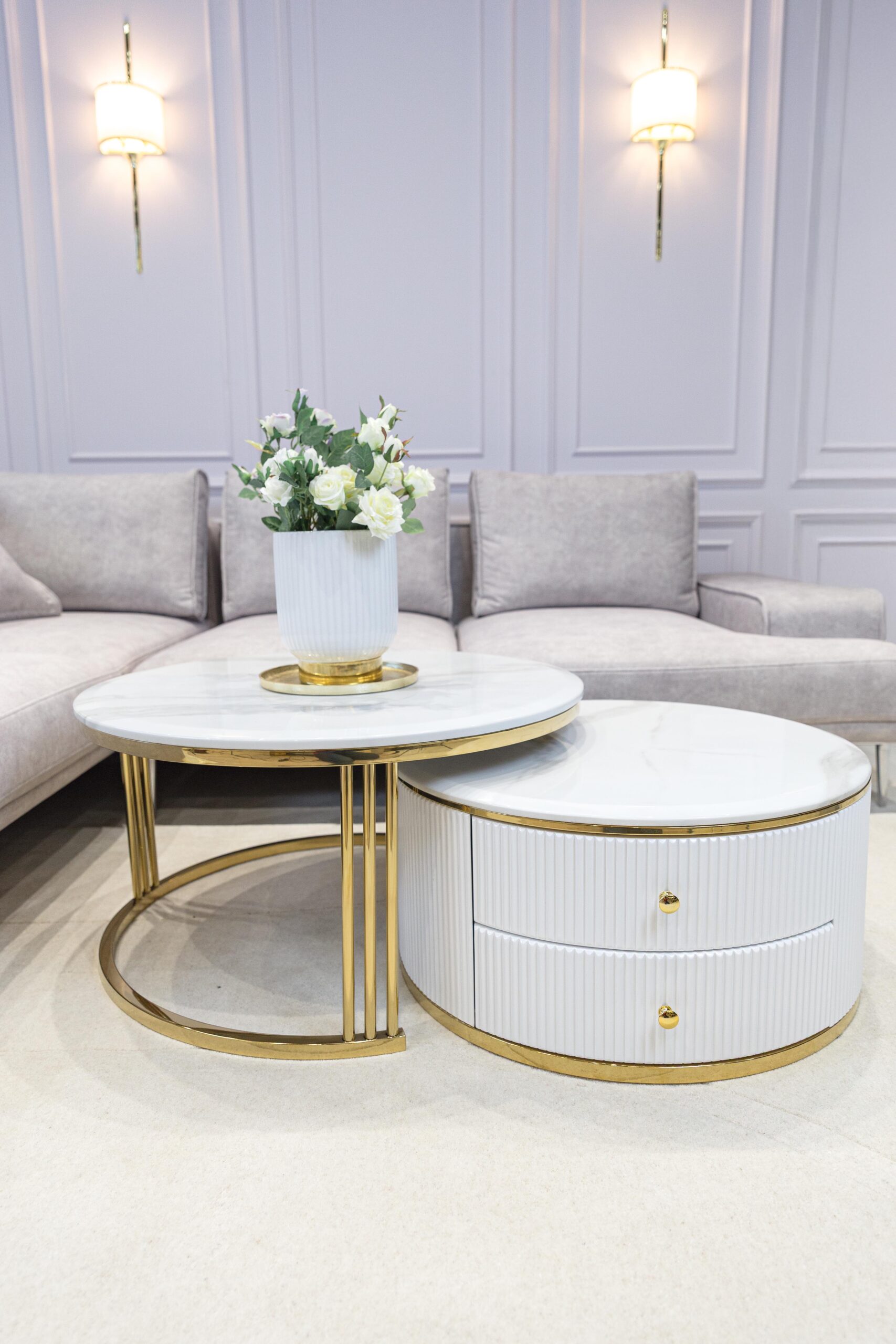 ZESTAW STOLIKÓW KAWOWYCH Anne 2w1, blat z konglomeratu marmurowego, ZŁOTY BŁYSZCZĄCY, ryflowany z szufladą, najwyższa jakość ZESTAW STOLIKÓW KAWOWYCH Anne 2w1, blat z konglomeratu marmurowego, ZŁOTY BŁYSZCZĄCY, ryflowany z szufladą, najwyższa jakość