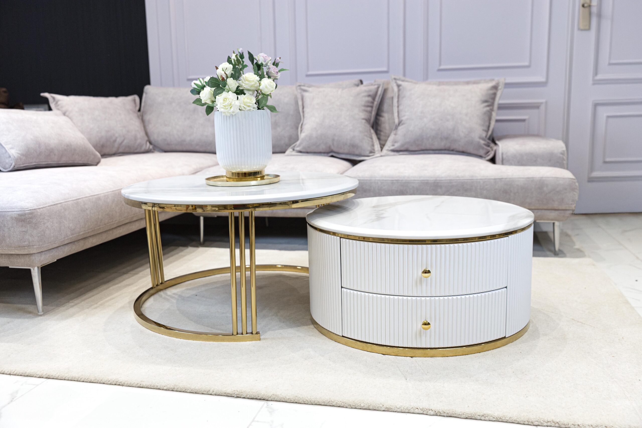 ZESTAW STOLIKÓW KAWOWYCH Anne 2w1, blat z konglomeratu marmurowego, ZŁOTY BŁYSZCZĄCY, ryflowany z szufladą, piękny ZESTAW STOLIKÓW KAWOWYCH Anne 2w1, blat z konglomeratu marmurowego, ZŁOTY BŁYSZCZĄCY, ryflowany z szufladą, piękny