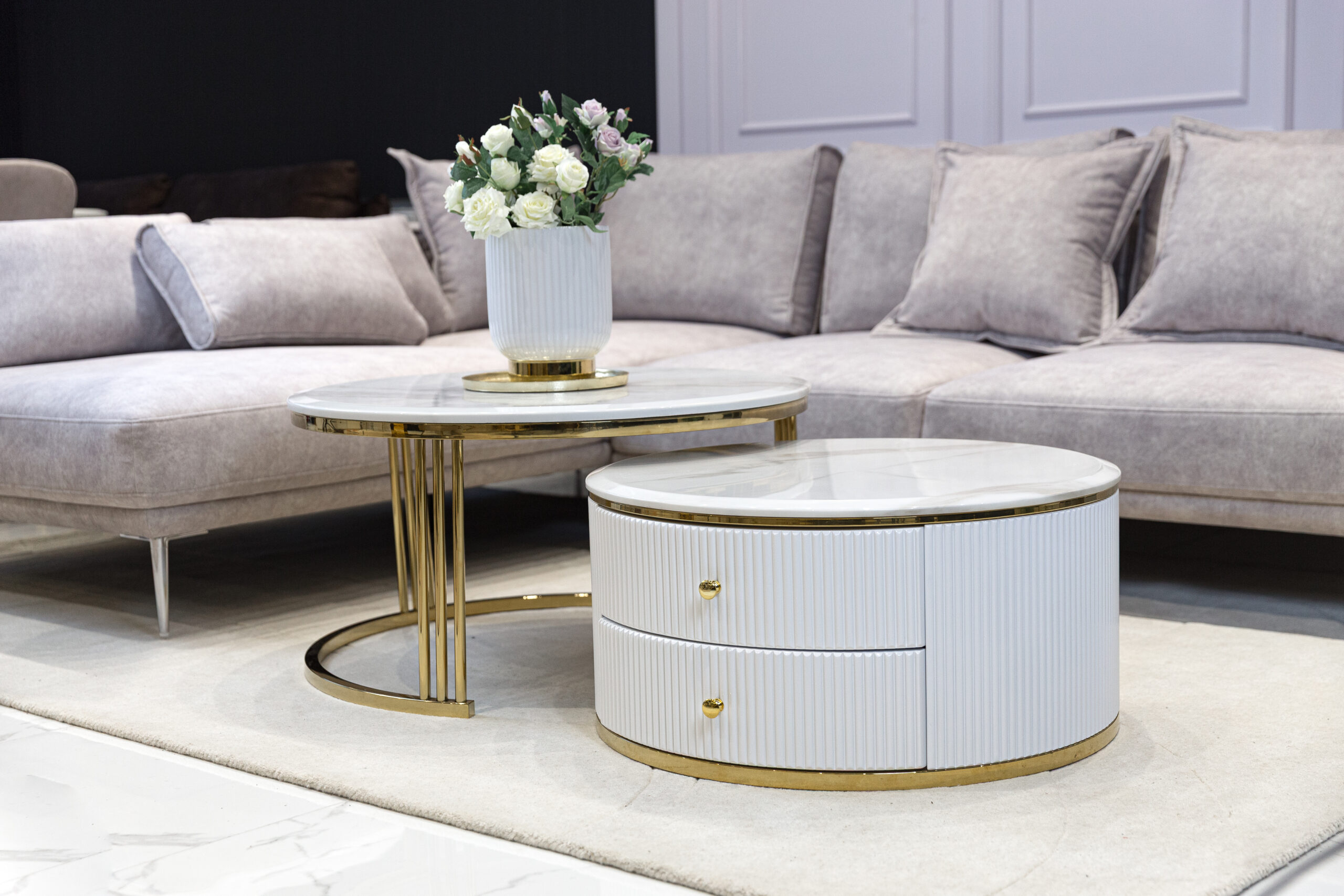 ZESTAW STOLIKÓW KAWOWYCH Anne 2w1, blat z konglomeratu marmurowego, ZŁOTY BŁYSZCZĄCY, ryflowany z szufladą, premium ZESTAW STOLIKÓW KAWOWYCH Anne 2w1, blat z konglomeratu marmurowego, ZŁOTY BŁYSZCZĄCY, ryflowany z szufladą, premium