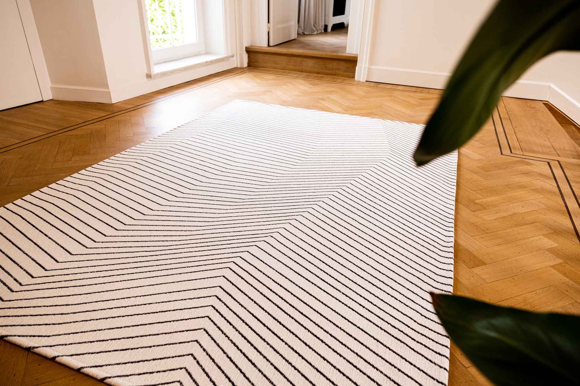 DYWAN San Adreas White Black, biały, geometryczny wzór, czarne linie, nowoczesny, ekskluzywny