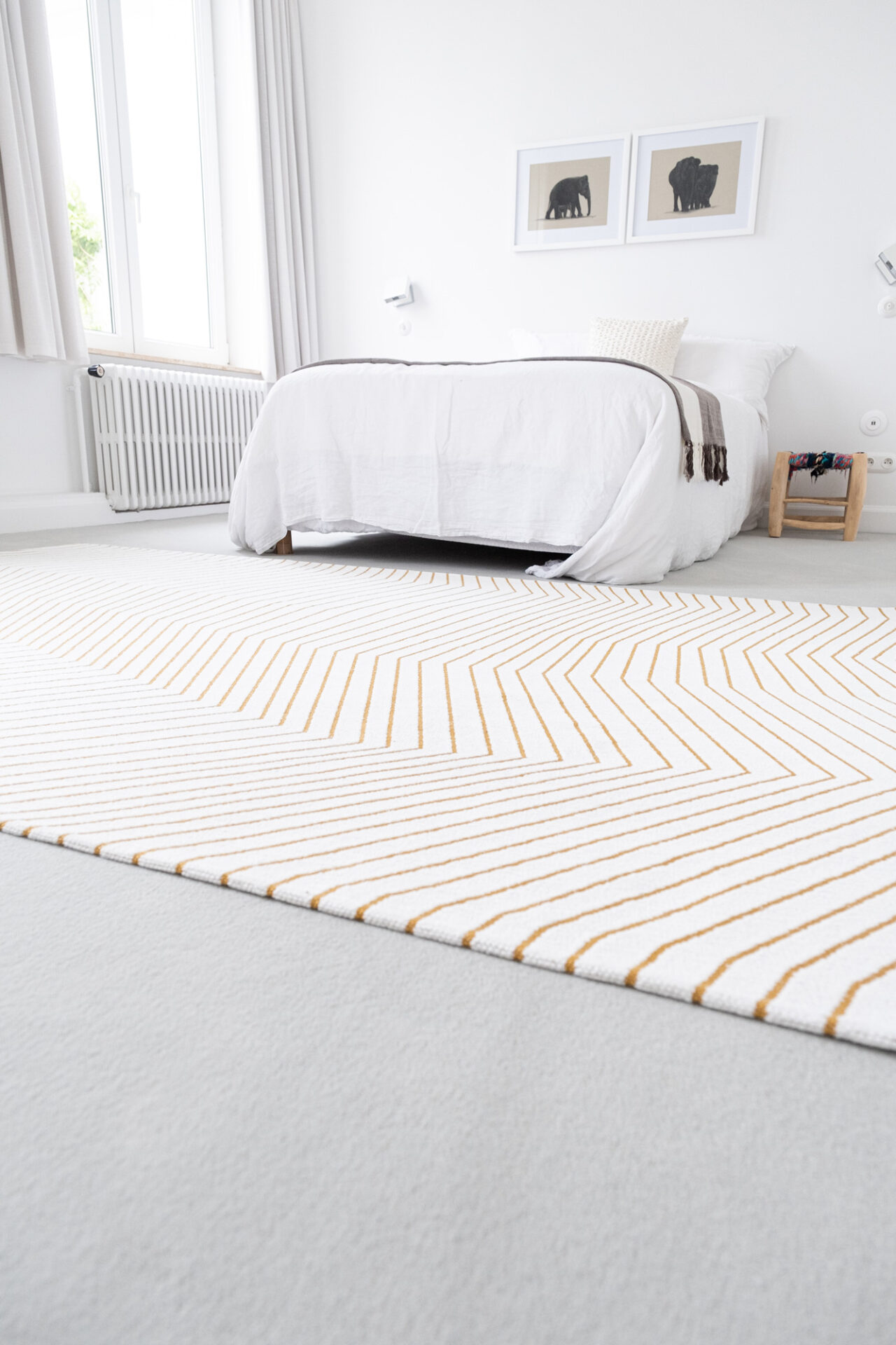 DYWAN San Adreas White Gold, biały, geometryczny wzór, złote linie, nowoczesny, wyjątkowy