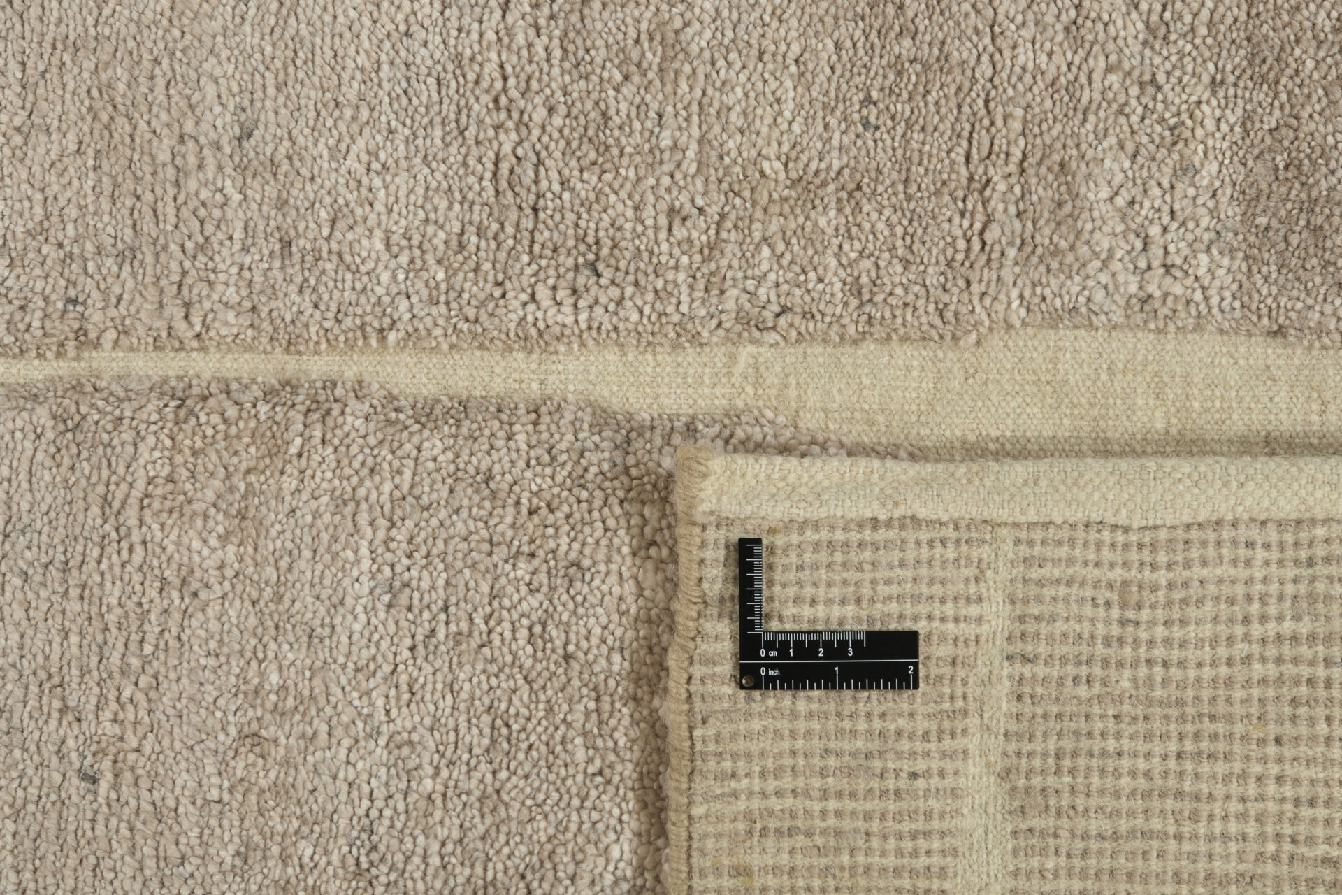 DYWAN Landscape Stream Beige beżowy, nowoczesny, tkany ręcznie, delikatny