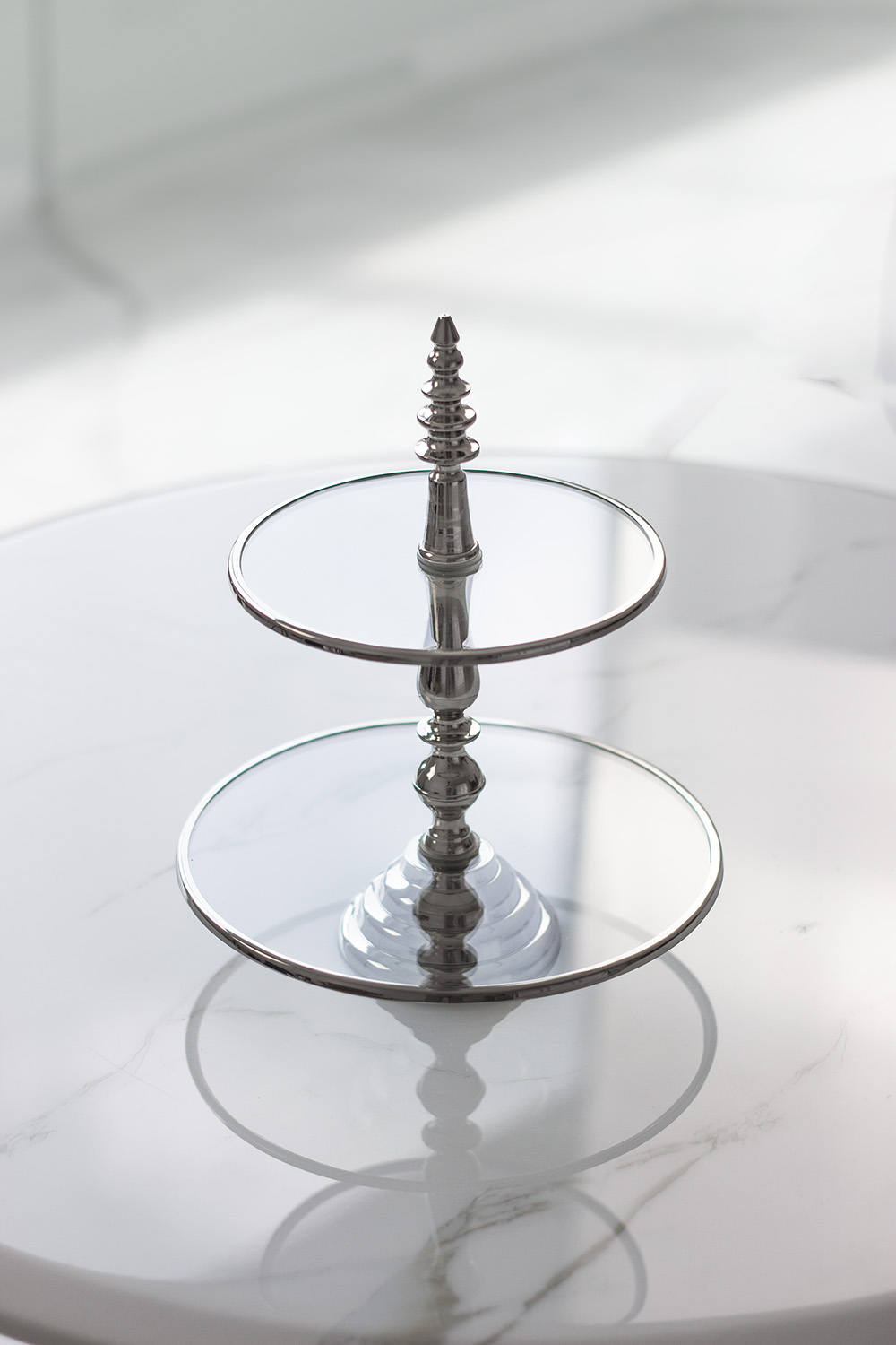 PATERA dwupiętrowa, szklana, srebrne, metalowe elementy, wyjątkowa, piękna