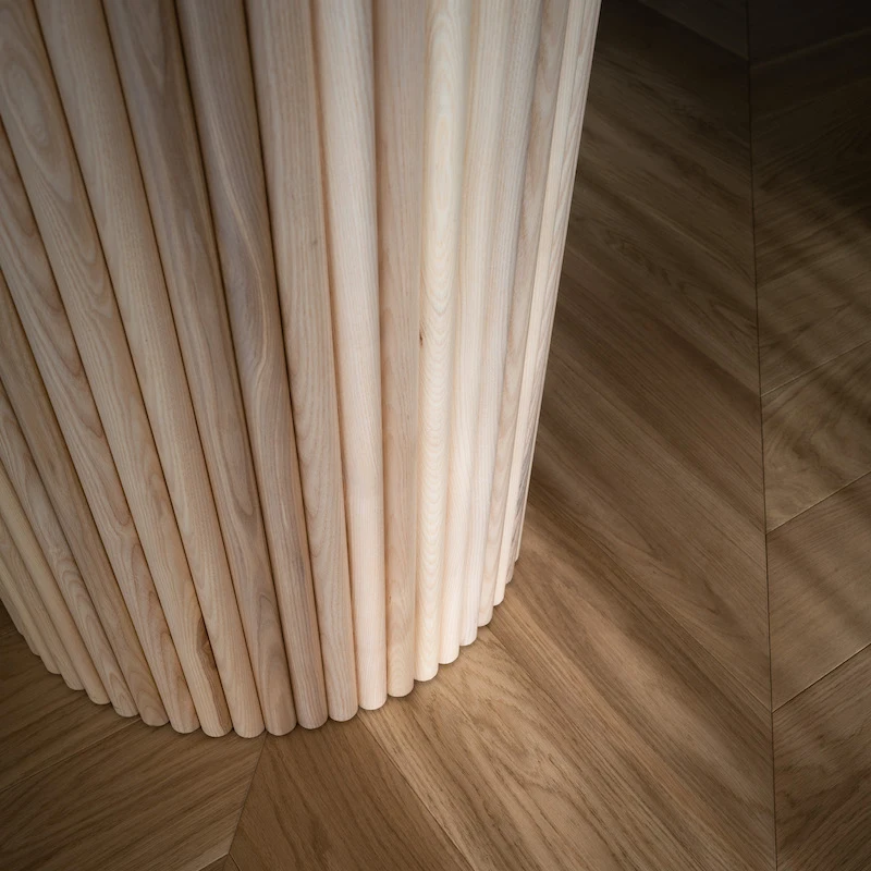 STÓŁ jadalniany okrągły, drewniana podstawa, trawertynowy blat-3 STÓŁ jadalniany okrągły, drewniana podstawa, trawertynowy blat-3