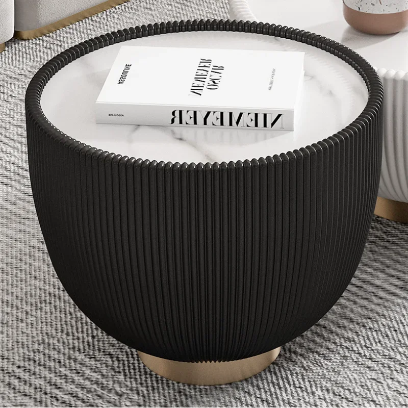 STOLIK KAWOWY w kształcie półkuli, czarno-złota podstawa, biały blat, glamour STOLIK KAWOWY w kształcie półkuli, czarno-złota podstawa, biały blat, glamour