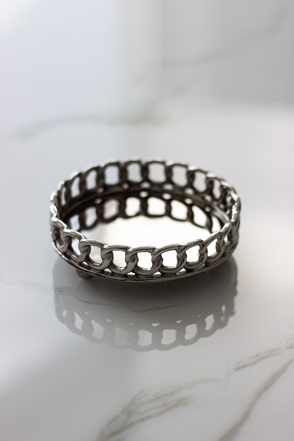 TACA ozdobna, okrągła, niklowane wykończenie, piękna, nowoczesna TACA ozdobna, okrągła, niklowane wykończenie, piękna, nowoczesna