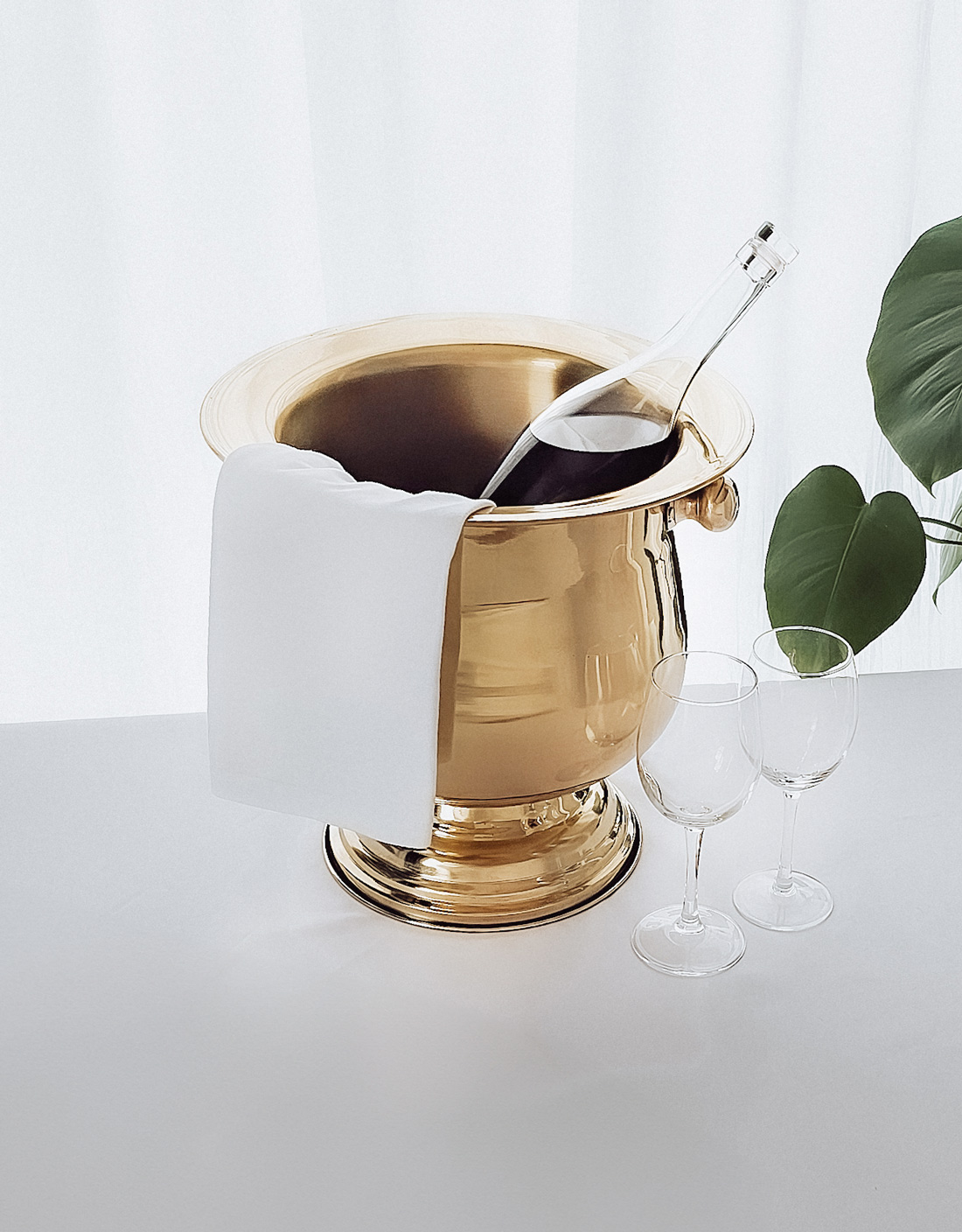 COOLER duży, metalowy, złoty, wysoki połysk, z uchwytami, styl glamour COOLER duży, metalowy, złoty, wysoki połysk, z uchwytami, styl glamour