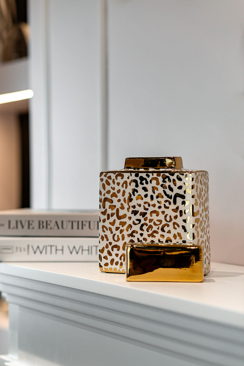 WAZON ceramiczny, prostokątny, biało-zloty nowoczesny wzór, dekoracyjny, ekskluzywny WAZON ceramiczny, prostokątny, biało-zloty nowoczesny wzór, dekoracyjny, ekskluzywny