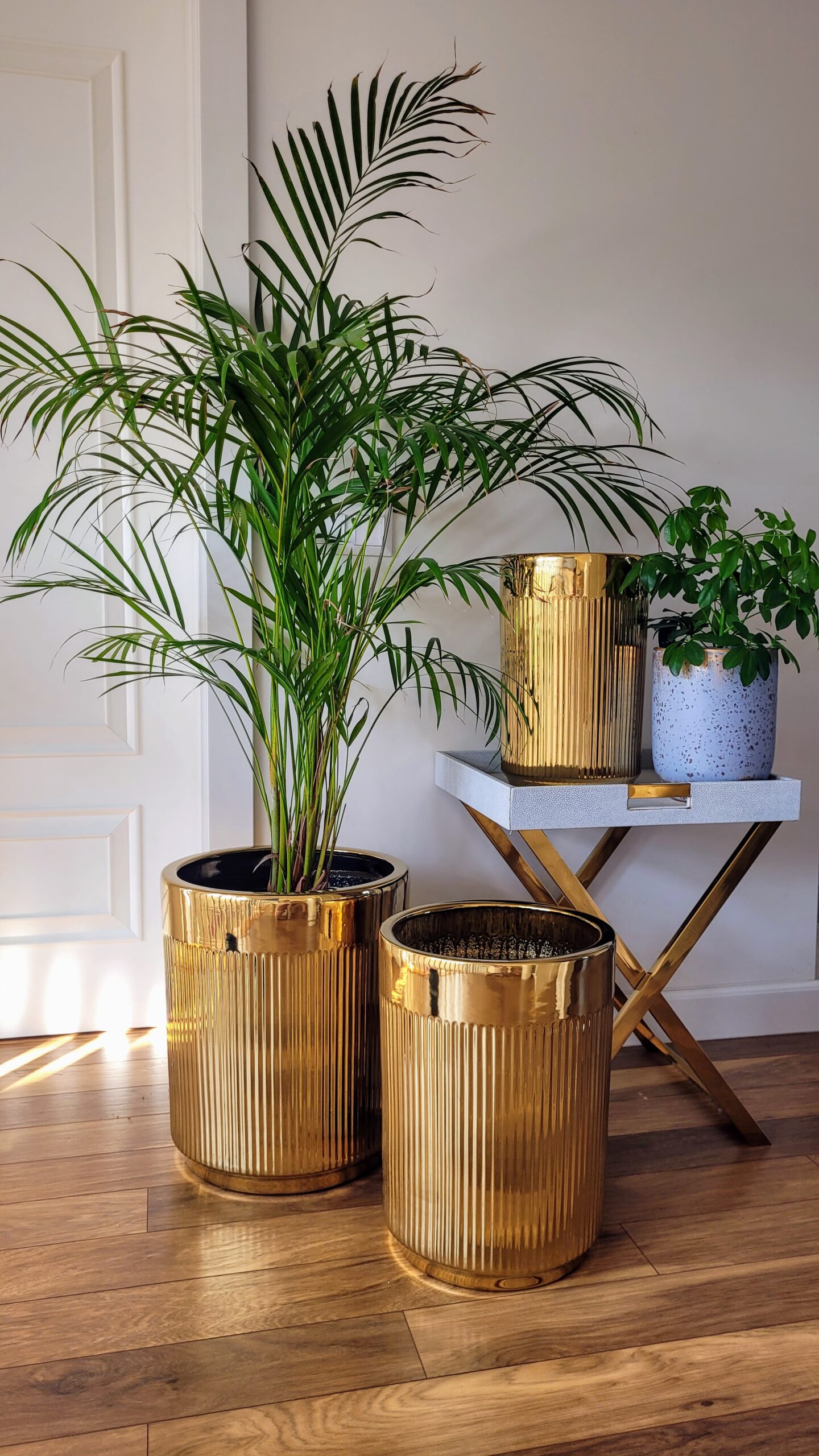 ZESTAW 3 DONIC złotych, ceramicznych, ryflowane, wysoki połysk, styl glamour, wyrafinowane