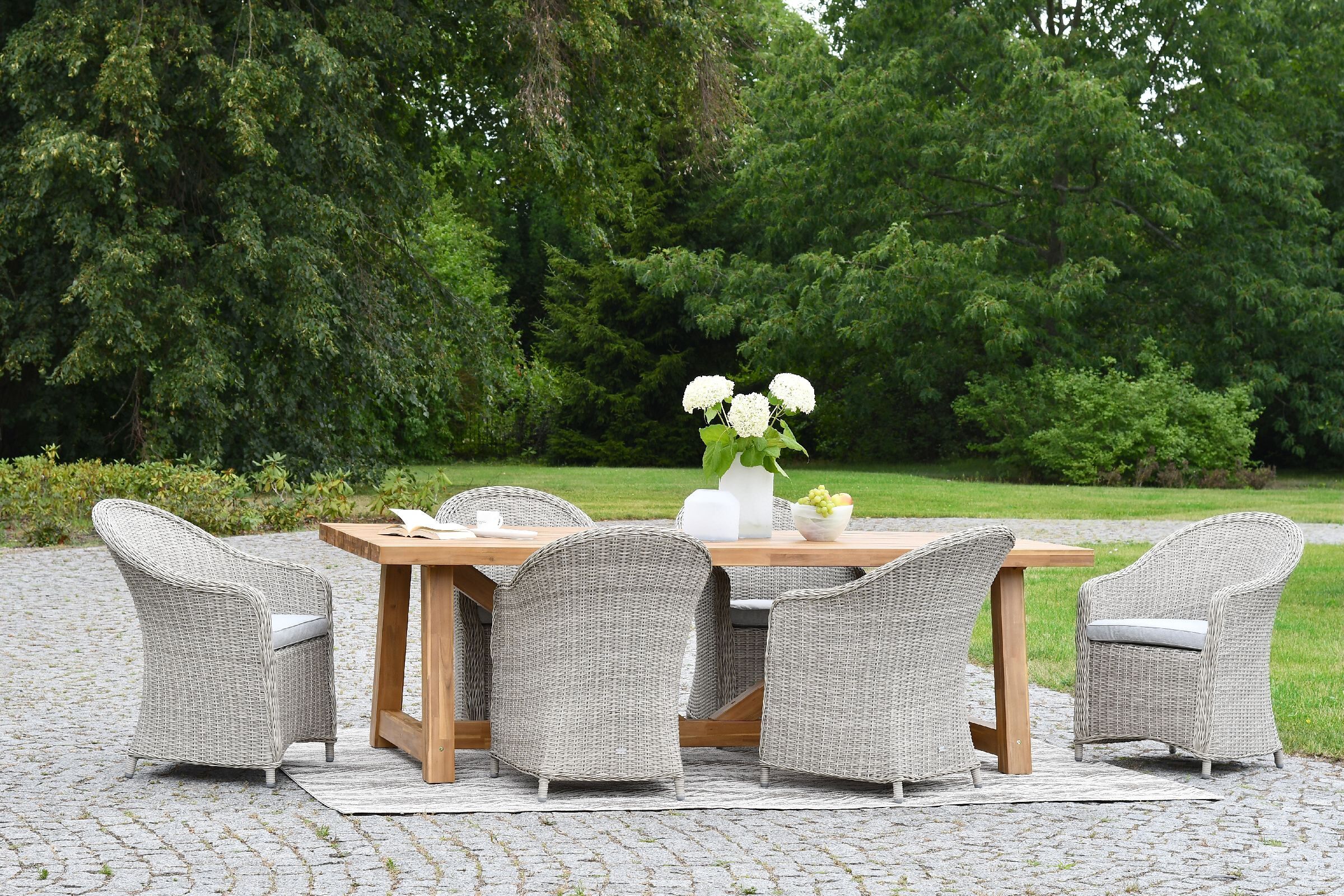 FOTEL OBIADOWY z beżowego ekorattanu, szara poduszka, klasyczny, zestaw ogrodowy OM009, wysoka jakość