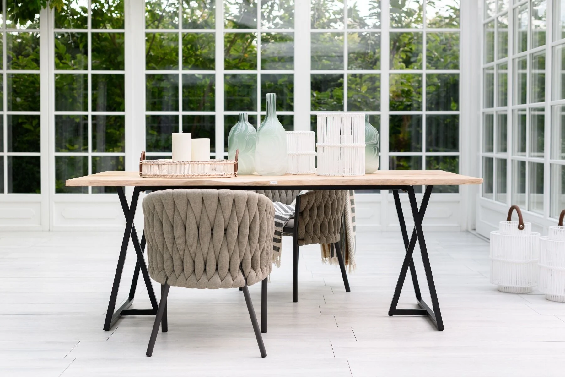 KRZESŁO OGRODOWE antracytowy stelaż, tkanina taupe, nowoczesny styl, zestaw ogrodowy OM005-5