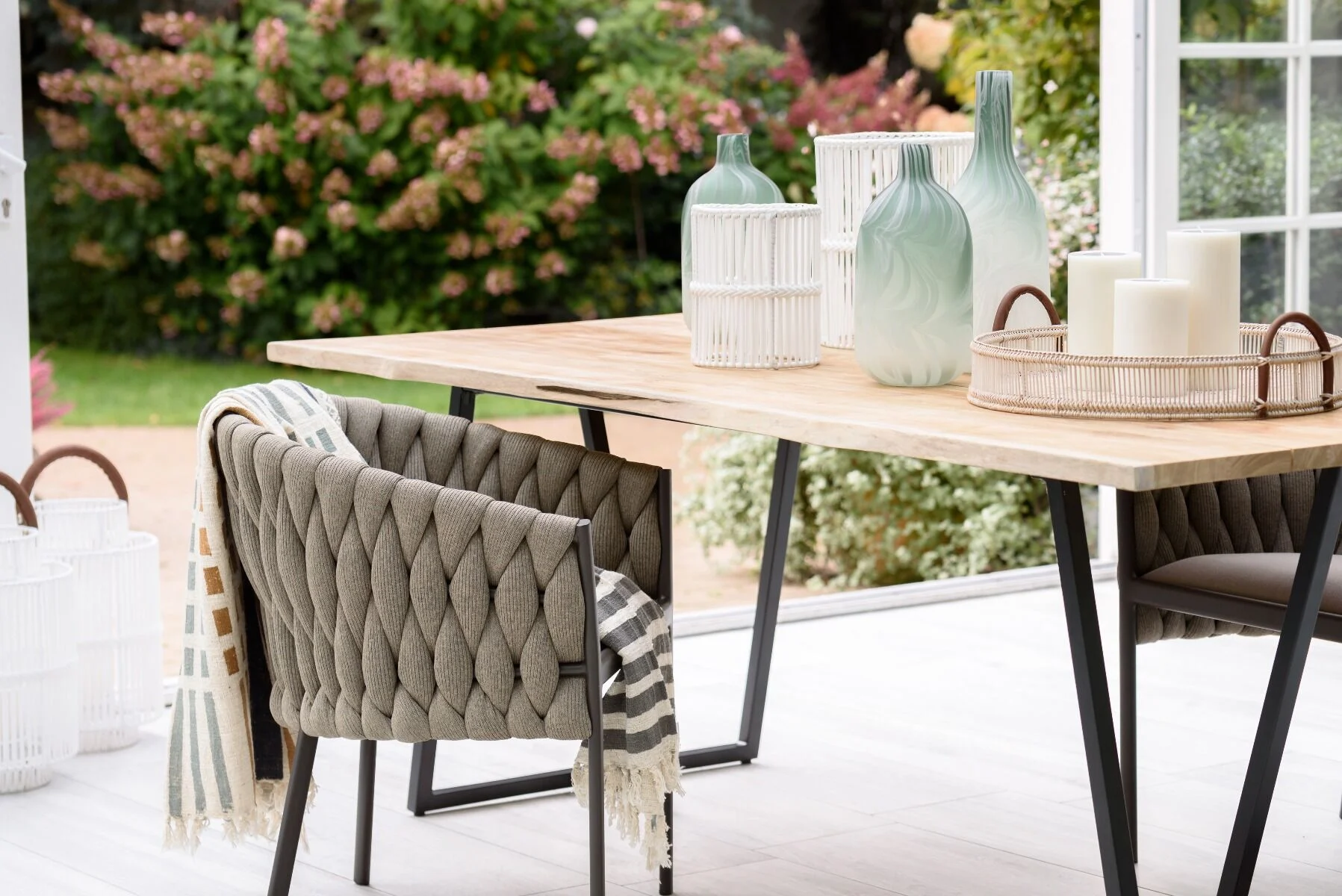 KRZESŁO OGRODOWE antracytowy stelaż, tkanina taupe, nowoczesny styl, zestaw ogrodowy OM005-9