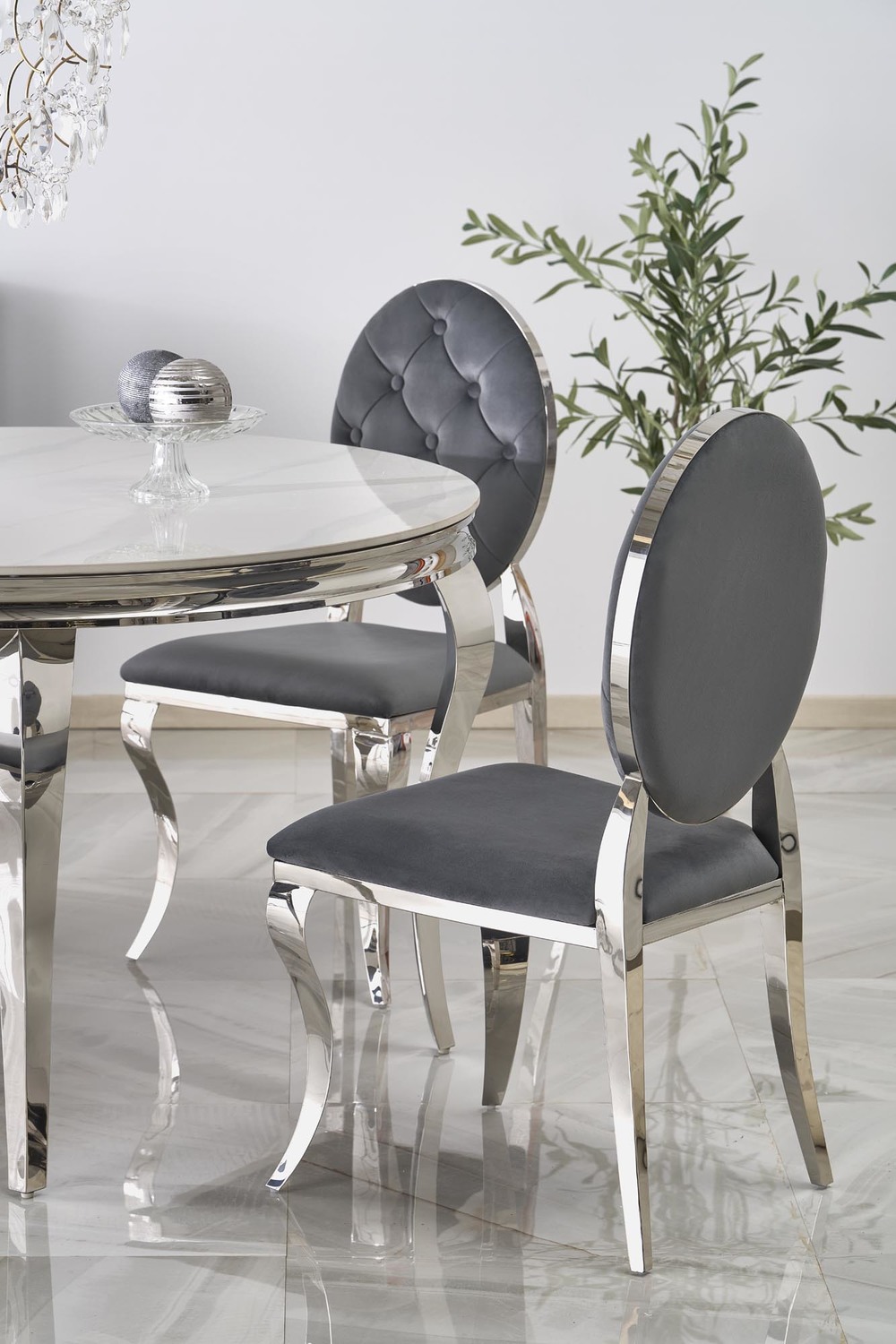 KRZESŁO na srebrnych nogach, szare pikowane oparcie z velvetu, klasyczny styl-8 KRZESŁO na srebrnych nogach, szare pikowane oparcie z velvetu, klasyczny styl-8