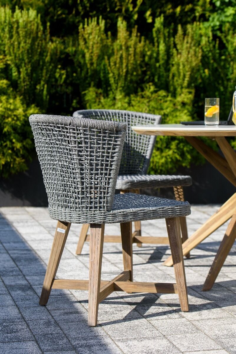 OGORODOWY STÓŁ JADALNIANY, podstawa z drewna akacjowego, blat z konglomeratu, zestaw ogrodowy OM003, ekskluzywny