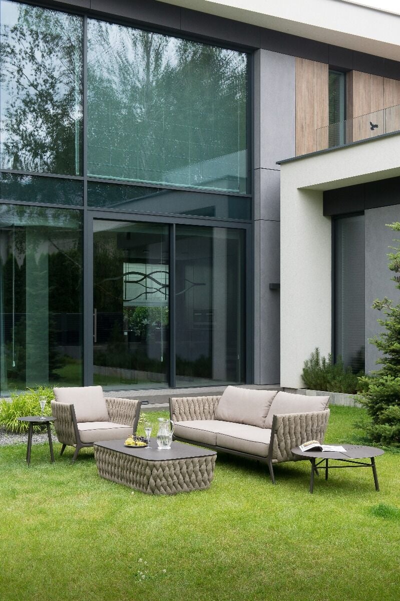 OGRODOWY STOLIK KAWOWY okrągły na trzech nóżkach, aluminiowy, nowoczesny, zestaw ogrodowy OM005, wyjątkowy