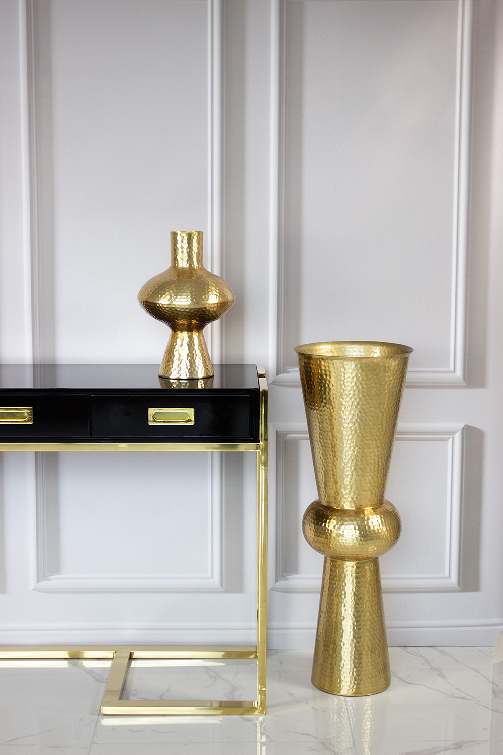 WAZON złoty, designerski kształt z wyjątkową fakturą, duży, stojący