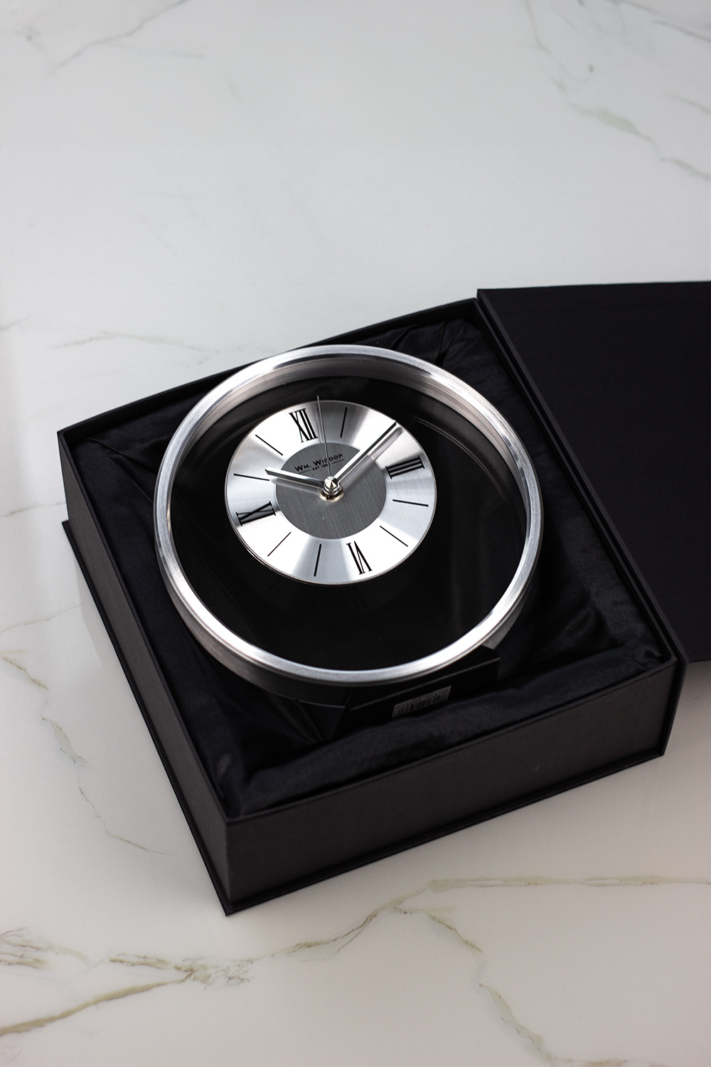 ZEGAR STOJĄCY okrągły, srebrna metalowa rama, szklany panel, nowoczesny ZEGAR STOJĄCY okrągły, srebrna metalowa rama, szklany panel, nowoczesny