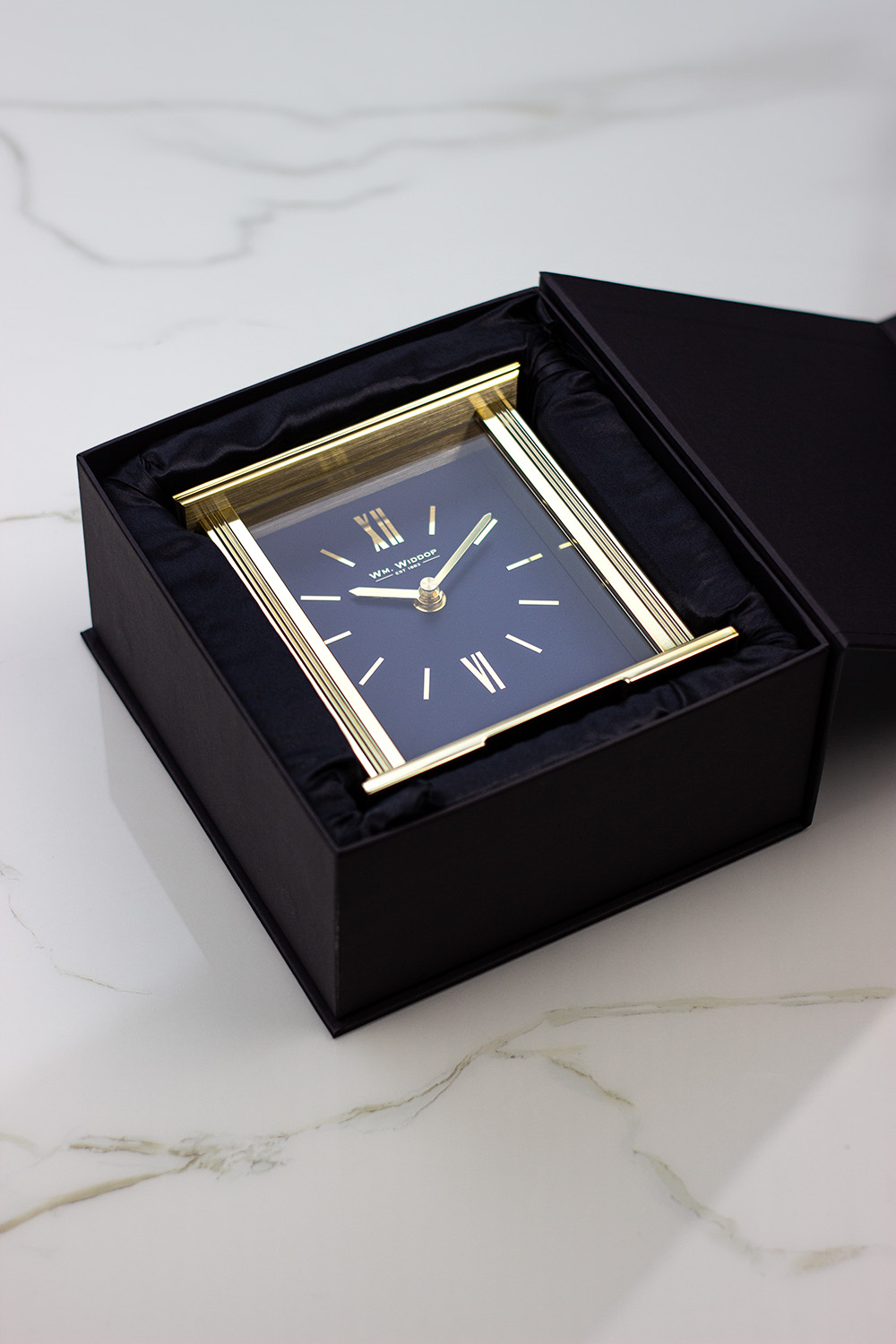 ZEGAR STOJĄCY prostokątny, złota rama, granatowa tarcza, styl glamour ZEGAR STOJĄCY prostokątny, złota rama, granatowa tarcza, styl glamour