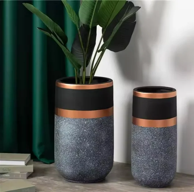 ZESTAW 2 DONIC z ceramiki mrozoodpornej, szaro-czarne ze złotymi paskami, glamour, wyjątkowe ZESTAW 2 DONIC z ceramiki mrozoodpornej, szaro-czarne ze złotymi paskami, glamour, wyjątkowe