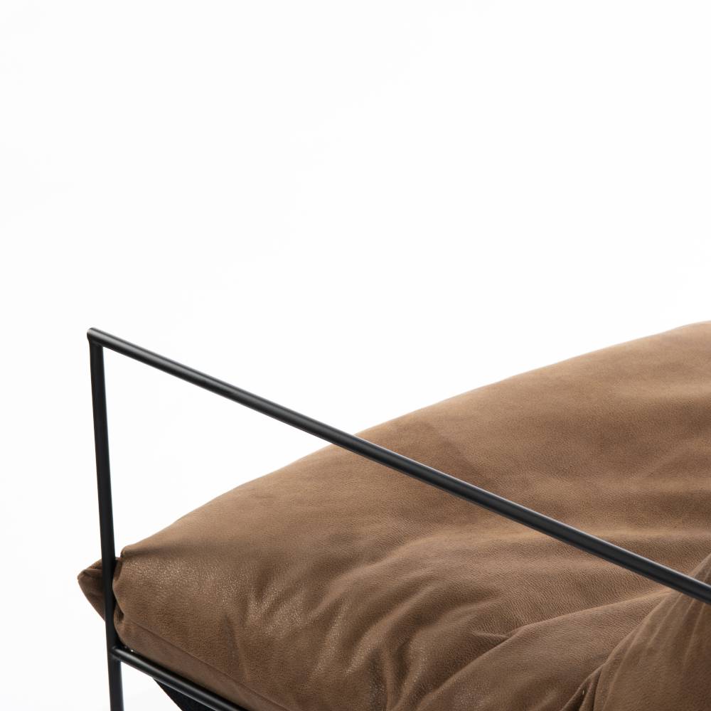 FOTEL WYPOCZYNKOWY nowoczesny, na lekkim, metalowym stelażu, brązowa tapicerka, loftowy styl, najwyższa jakość