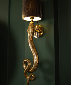 KINKIET z czarnym abażurem i złotą podstawą w kształcie węża, styl glamour