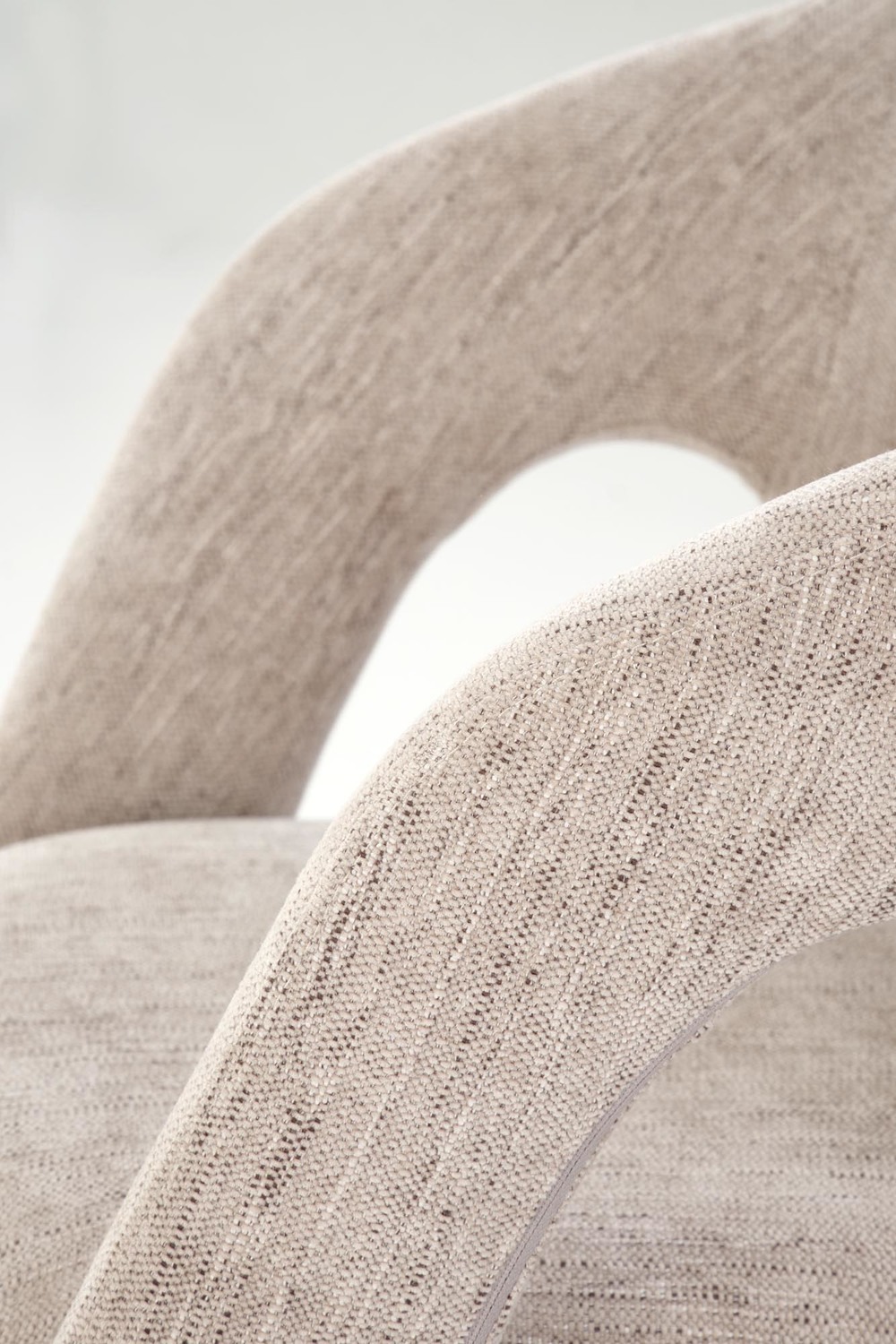 KRZESŁO jadalniane na czarnych nogach, z podłokietnikami, funkcja obracania 180, nowoczesne, beżowe, do jadalni KRZESŁO jadalniane na czarnych nogach, z podłokietnikami, funkcja obracania 180, nowoczesne, beżowe, do jadalni