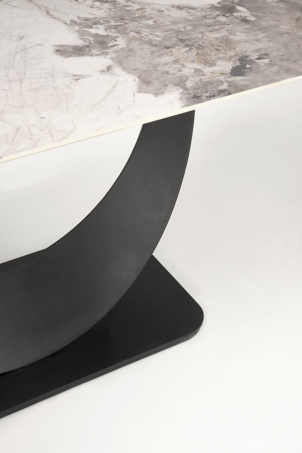 STÓŁ JADALNIANY prostokątny, czarna metalowa podstawa, biały blat ze spieku, rozkładany-5 STÓŁ JADALNIANY prostokątny, czarna metalowa podstawa, biały blat ze spieku, rozkładany-5