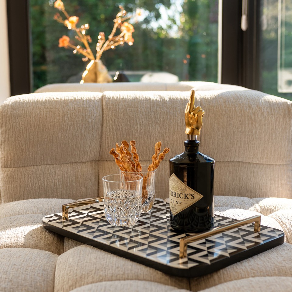 TACA DEKORACYJNA z żywicy, biało-czarna ze złotymi uchwytami, ekskluzywna, piękna