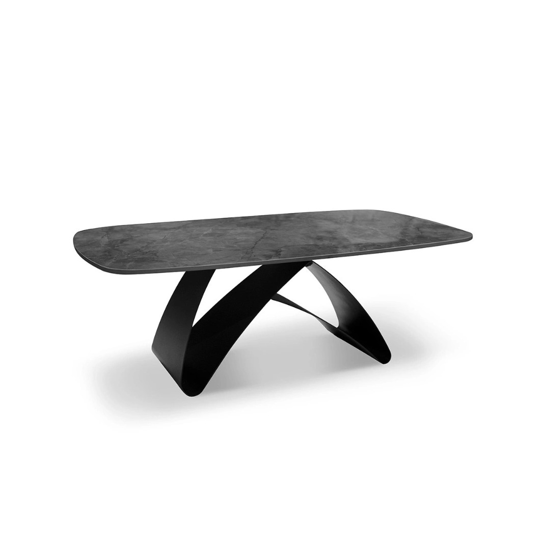 STOLIK KAWOWY na czarnych nogach o designerskim kształcie, kamienny blat, nowoczesny