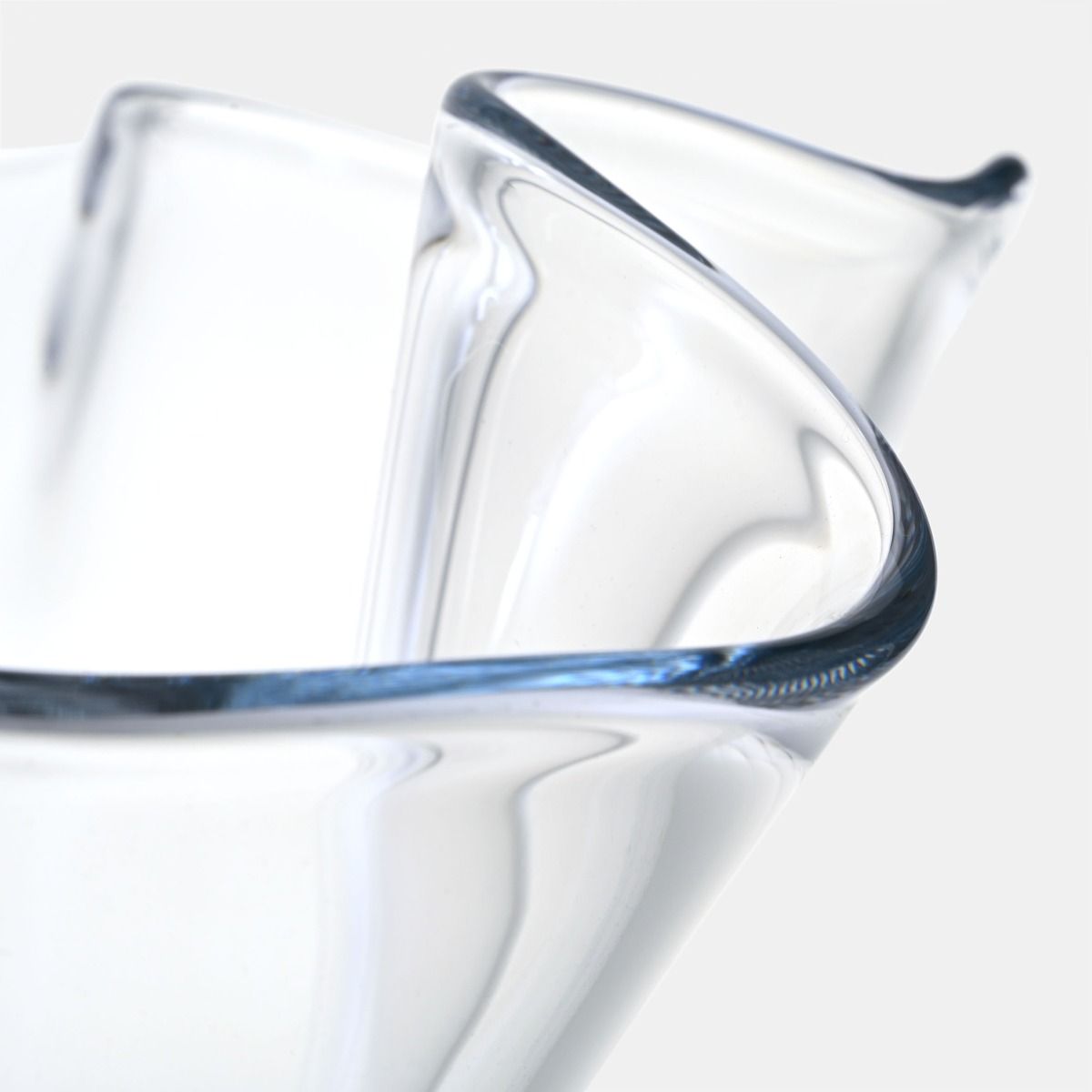 DUŻA MISA szklana, transparentna, okrągła z marszczonym brzegiem, , ręcznie formowana, nowoczesna, ekskluzywna DUŻA MISA szklana, transparentna, okrągła z marszczonym brzegiem, , ręcznie formowana, nowoczesna, ekskluzywna