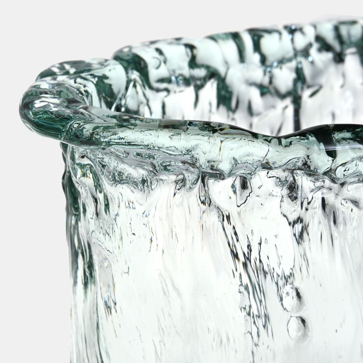 WAZON z ręcznie formowanego przezroczystego szkła, wyjątkowa faktura, nowoczesny, designerski WAZON z ręcznie formowanego przezroczystego szkła, wyjątkowa faktura, nowoczesny, designerski