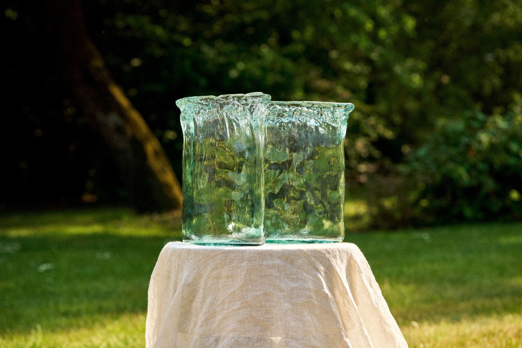 WAZON z ręcznie formowanego przezroczystego szkła, wyjątkowa faktura, nowoczesny, piękny WAZON z ręcznie formowanego przezroczystego szkła, wyjątkowa faktura, nowoczesny, piękny