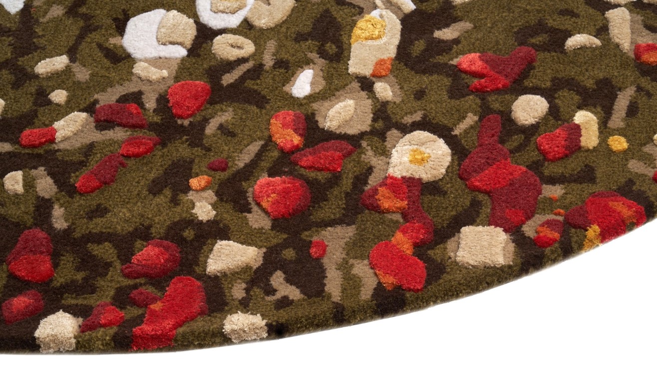 DYWAN okrągły, ciemna kolorystyka, kwiatowy wzór, ręcznie wykonany, piękny