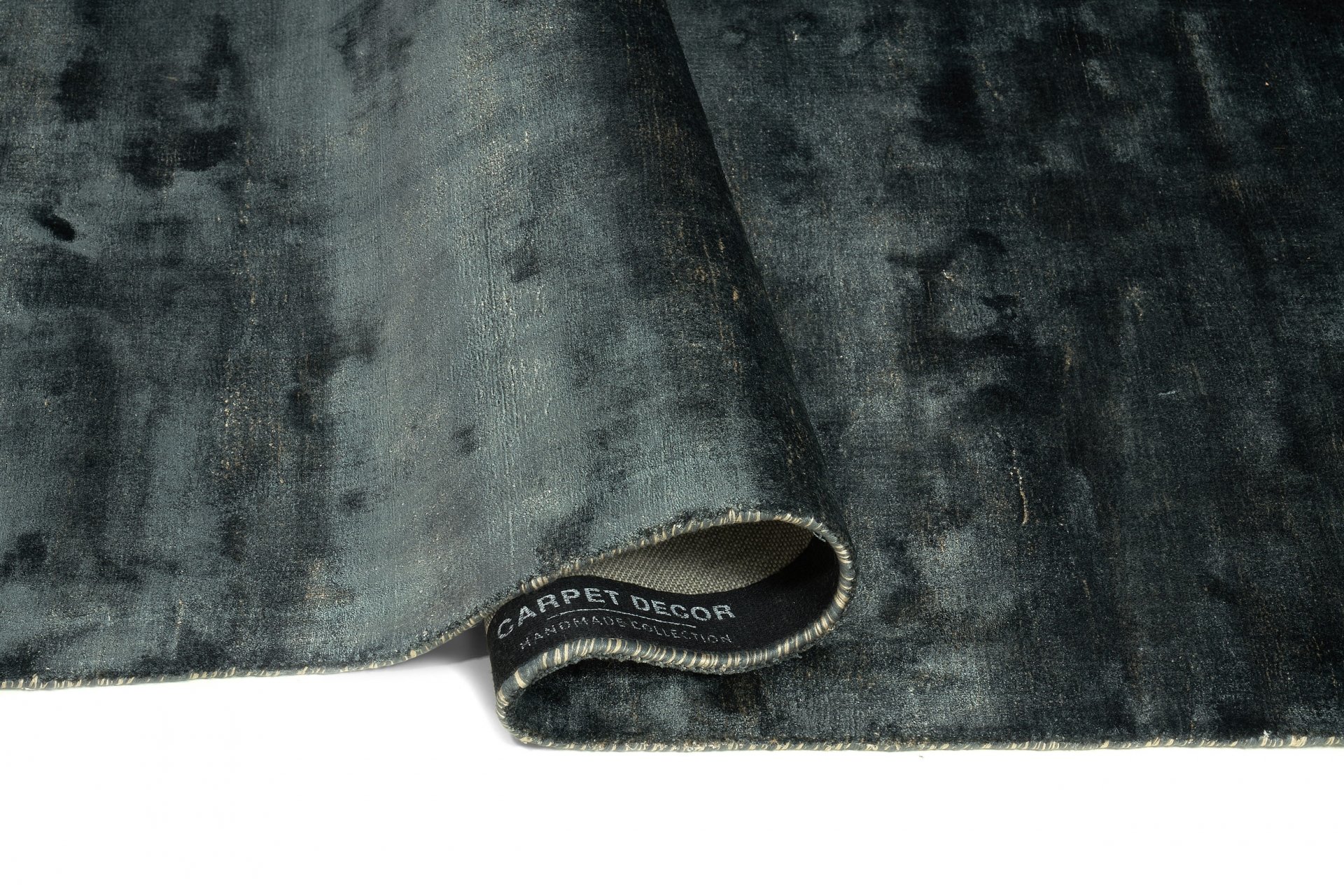 DYWAN prostokątny ciemno niebieski kolor, gładka faktura, ręczne wykonanie, wyjątkowy DYWAN prostokątny ciemno niebieski kolor, gładka faktura, ręczne wykonanie, wyjątkowy