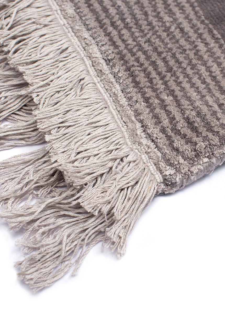 DYWAN ręcznie wykonany, prostokątny zakończony frędzlami, szary kolor, nowoczesny styl, wyjątkowy DYWAN ręcznie wykonany, prostokątny zakończony frędzlami, szary kolor, nowoczesny styl, wyjątkowy