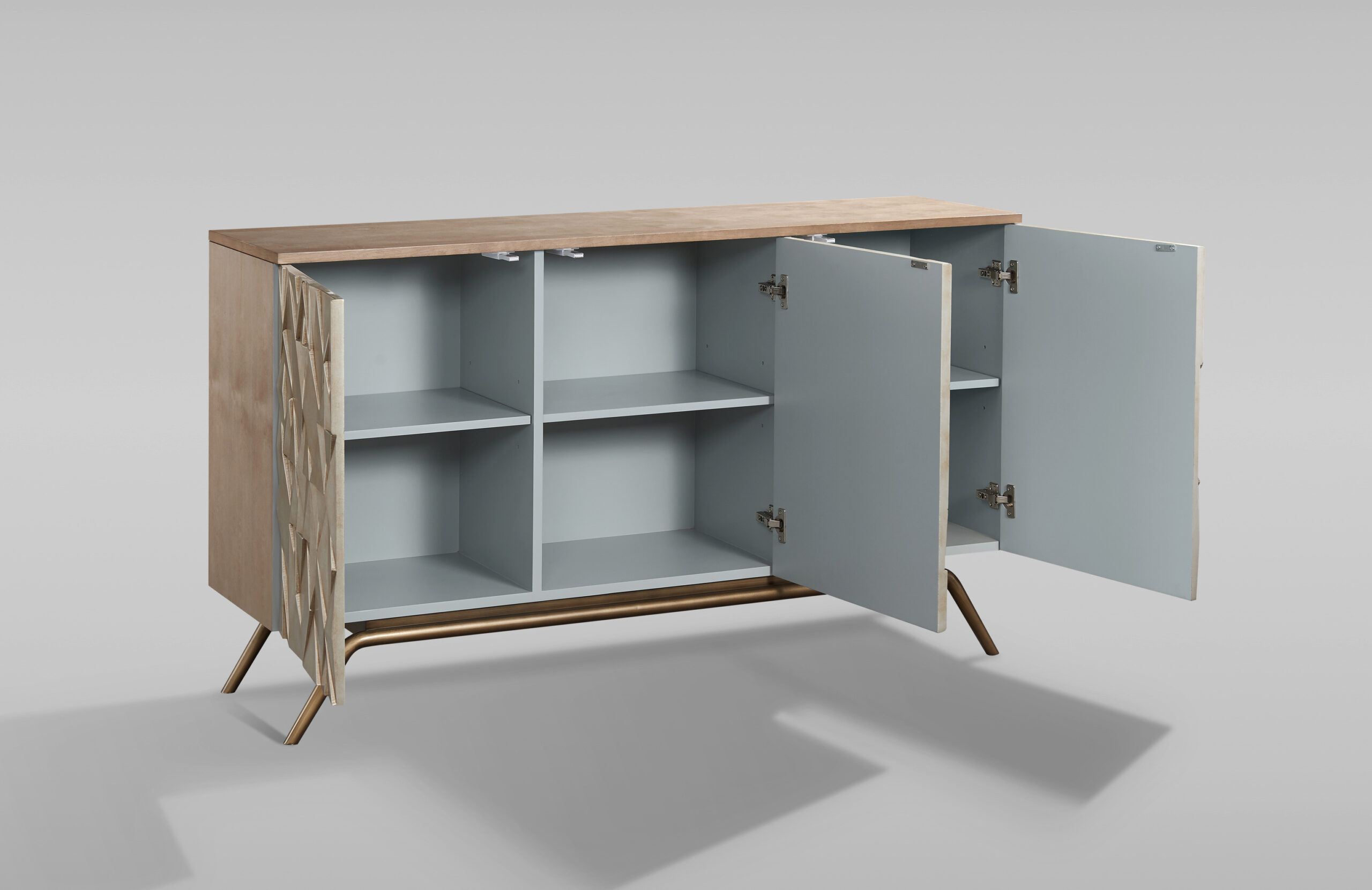 KOMODA w szampańsko złotym wydaniu, geometryczny strukturalny wzór na froncie, brązowe nogi, wyjątkowa KOMODA w szampańsko złotym wydaniu, geometryczny strukturalny wzór na froncie, brązowe nogi, wyjątkowa