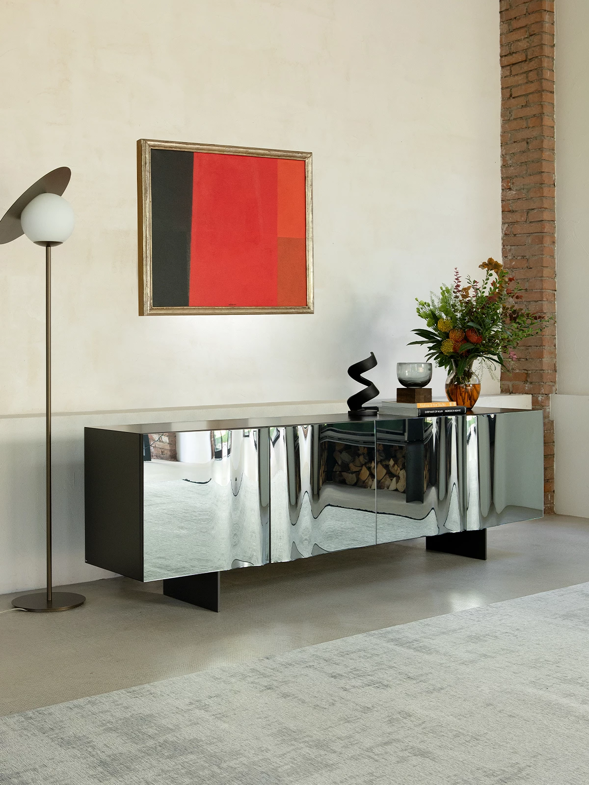 WŁOSKA KOMODA prostokątna, front z giętego szkła, nowoczesny styl