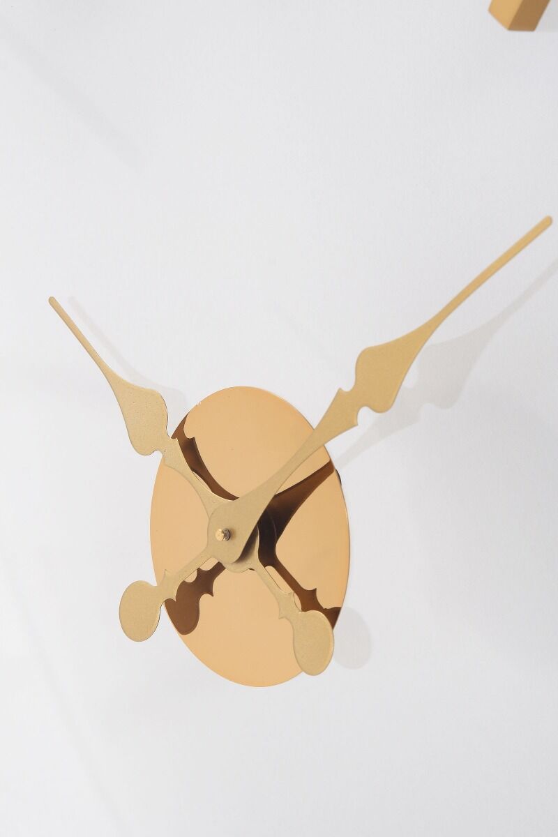 ZEGAR ŚCIENNY okrągły, złota stalowa rama, szklana tarcza styl glamour, wyrafinowany