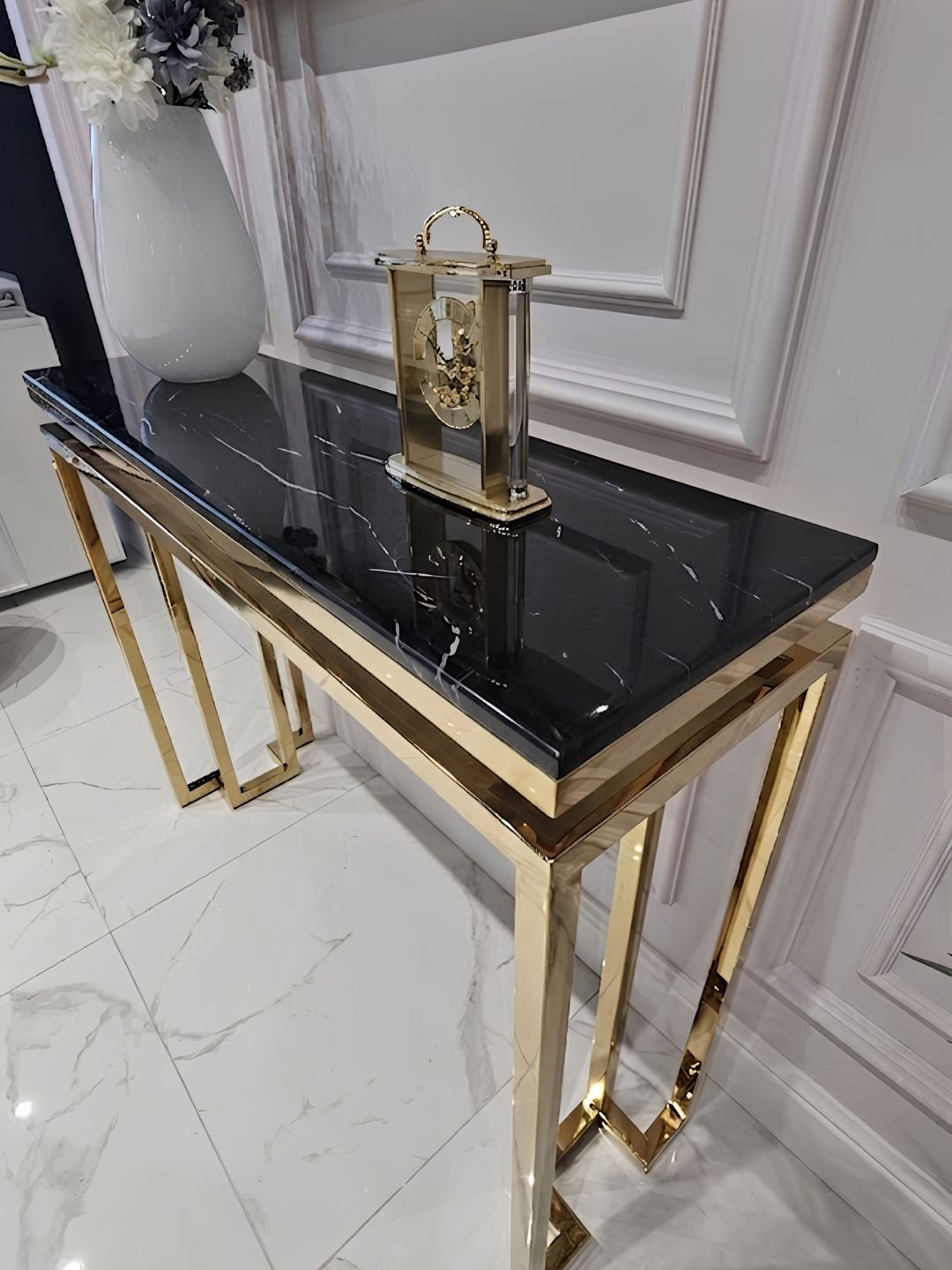 KONSOLA na złotym, błyszczącym stelażu Castillo z czarnym blatem z konglomeratu marmurowego, nowoczesne glamour, ekskluzywna KONSOLA na złotym, błyszczącym stelażu Castillo z czarnym blatem z konglomeratu marmurowego, nowoczesne glamour, ekskluzywna