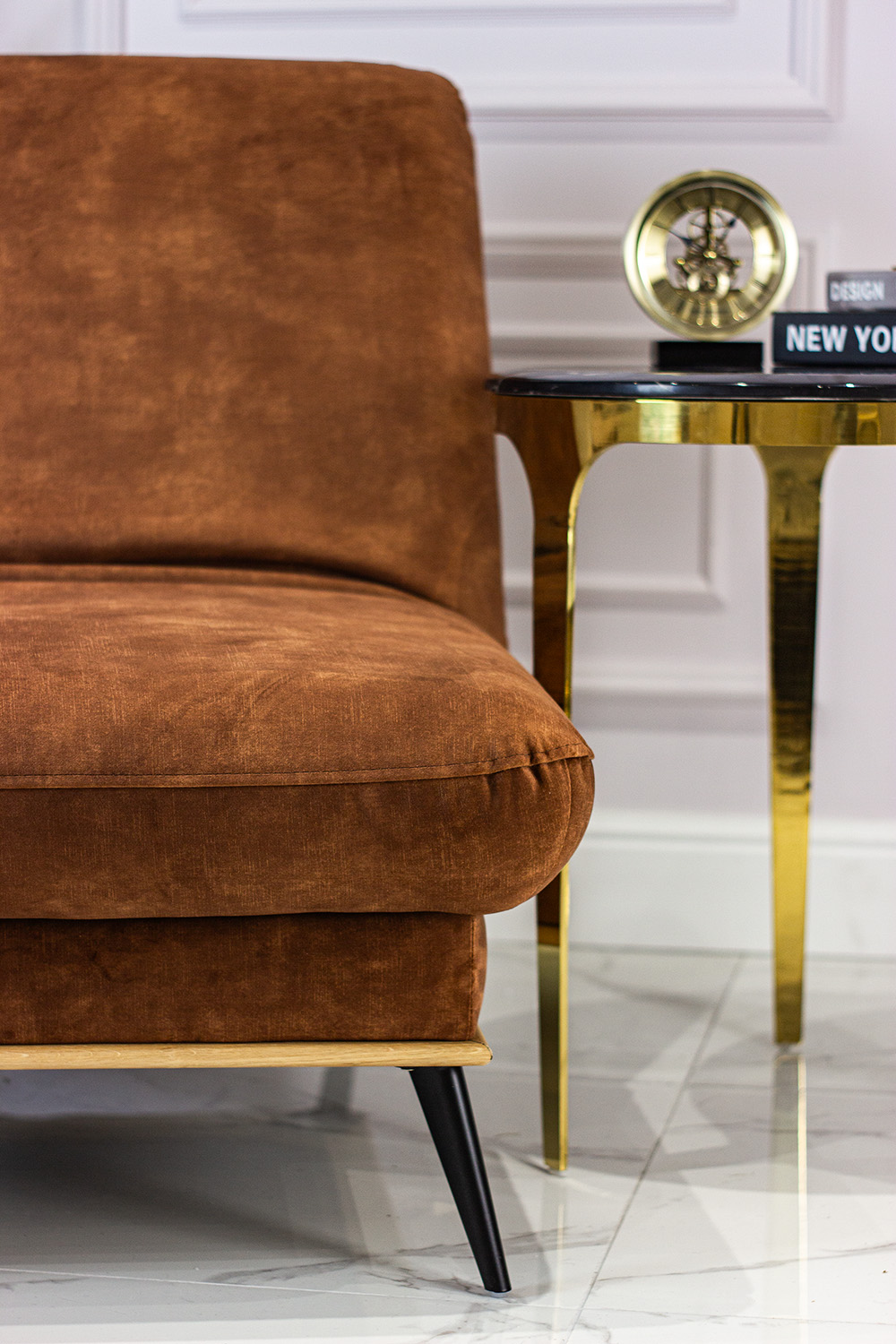 PUFA na metalowych nogach z ramą z drewna bukowego, tkanina do wyboru, nowoczesny styl, najwyższa jakość PUFA na metalowych nogach z ramą z drewna bukowego, tkanina do wyboru, nowoczesny styl, najwyższa jakość